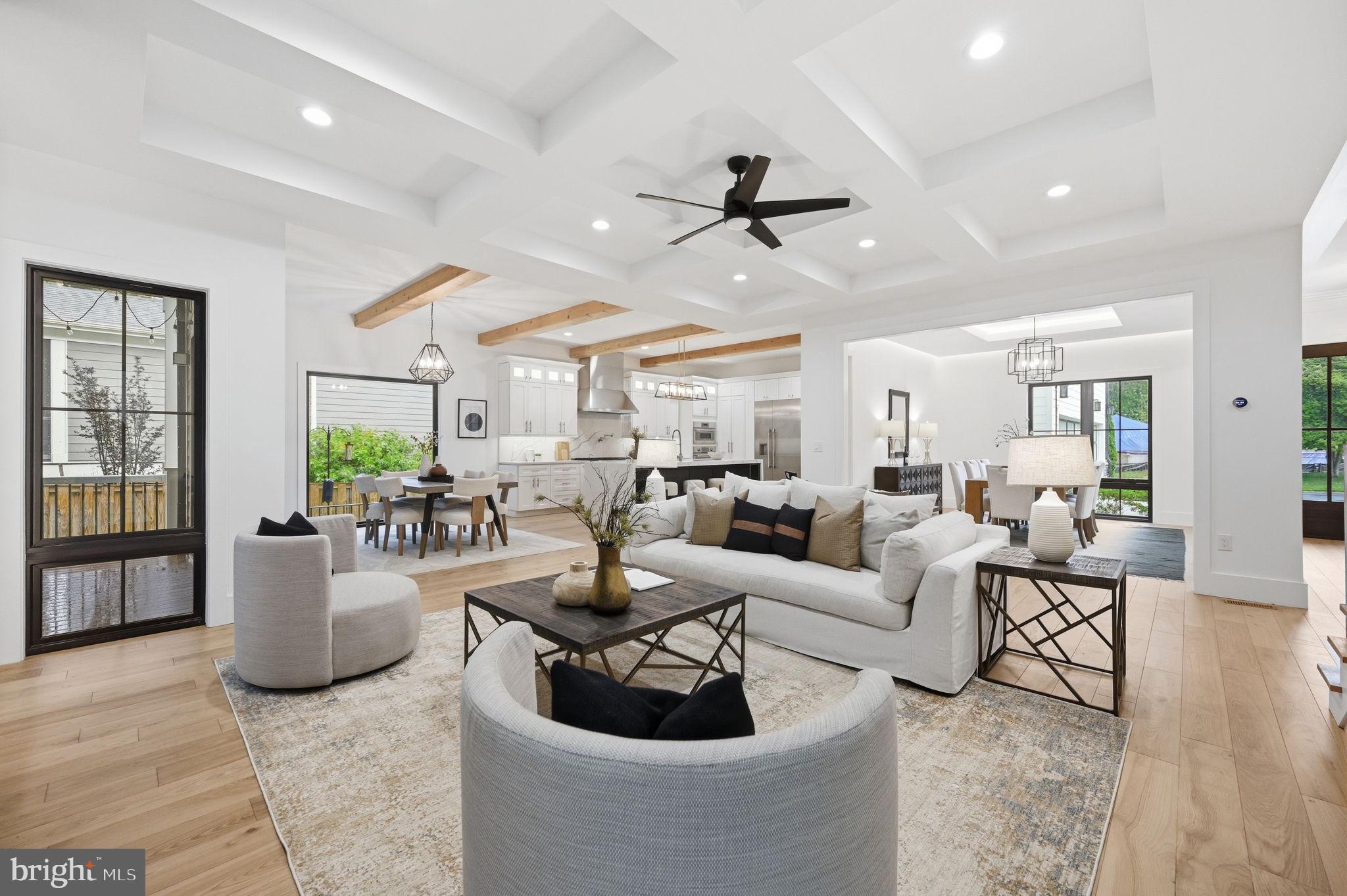 HAMPTONS OF MCLEAN - Residential