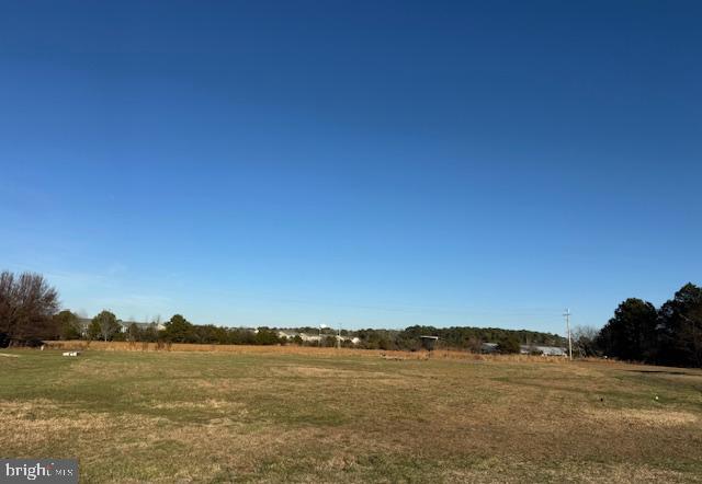 One of the last remaining remaining sizable lots 34,778 sq ft in Worcester County's Hidden Harbor neighborhood.  This quiet established waterfront community is bordered by the 574 acre Grays's Creek Nature Preserve with its spectacular walking trails, and vast nature habitat.  This ideally situated  site is just minutes from  the Delaware/ Maryland beaches and a short jaunt to the Freeman stage, Harris Teeter, and fabulous restaurants.   No builder ties, design and build your coastal dream home.
