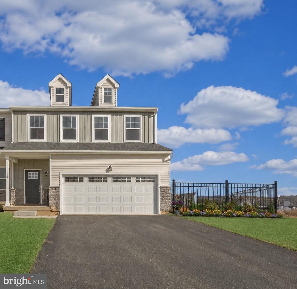 WOLF'S RUN - Residential