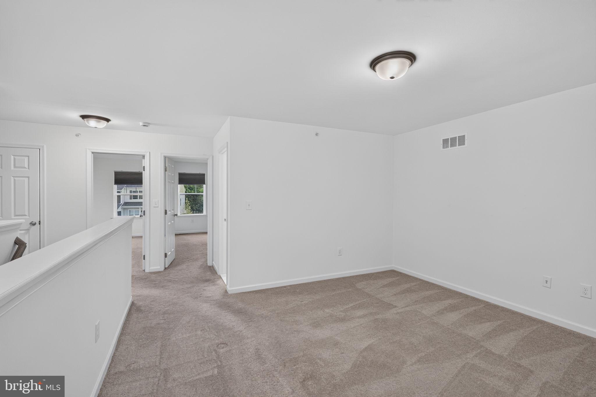 WOLF'S RUN - Residential