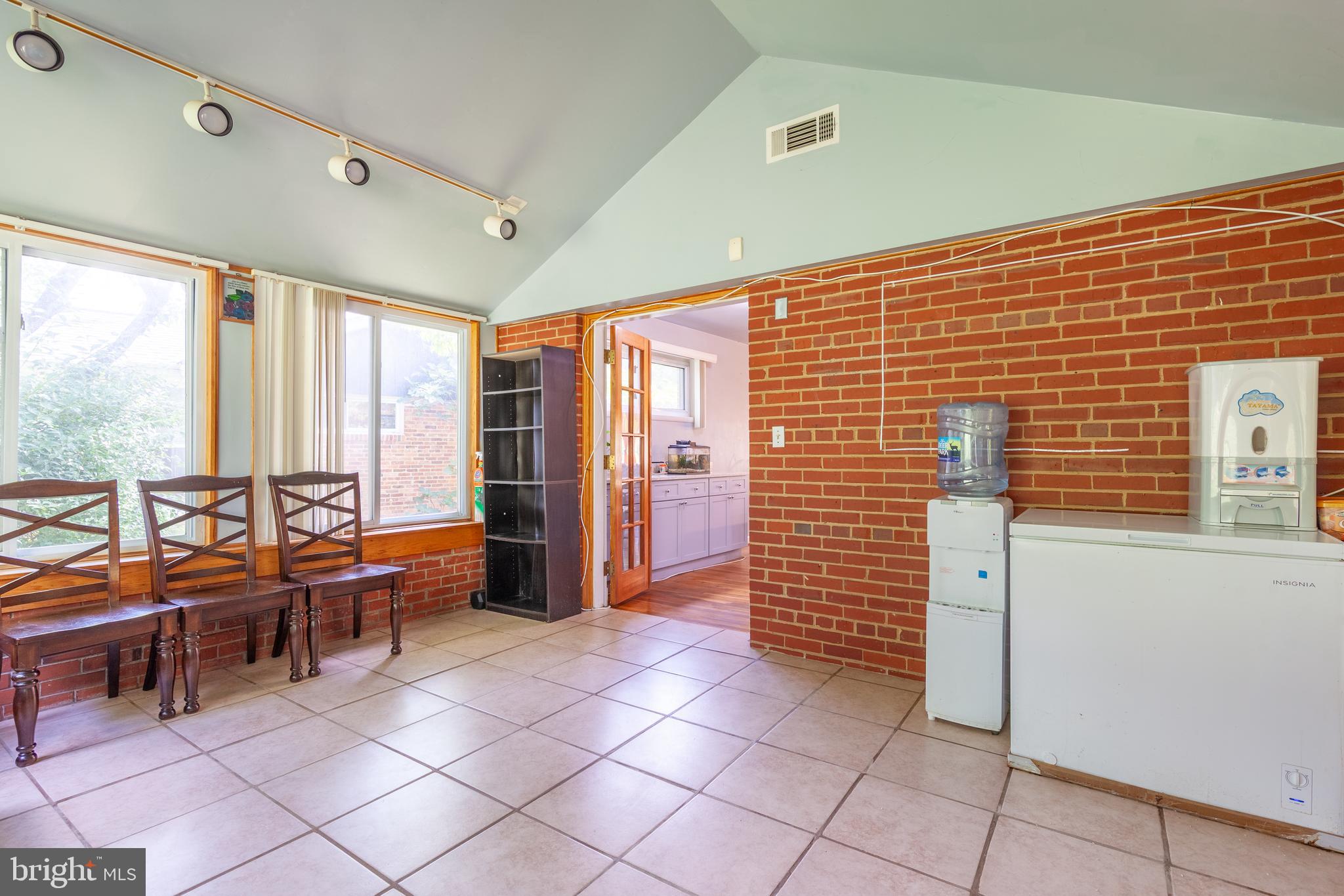 NORTHWOOD PARK VIEW - Residential