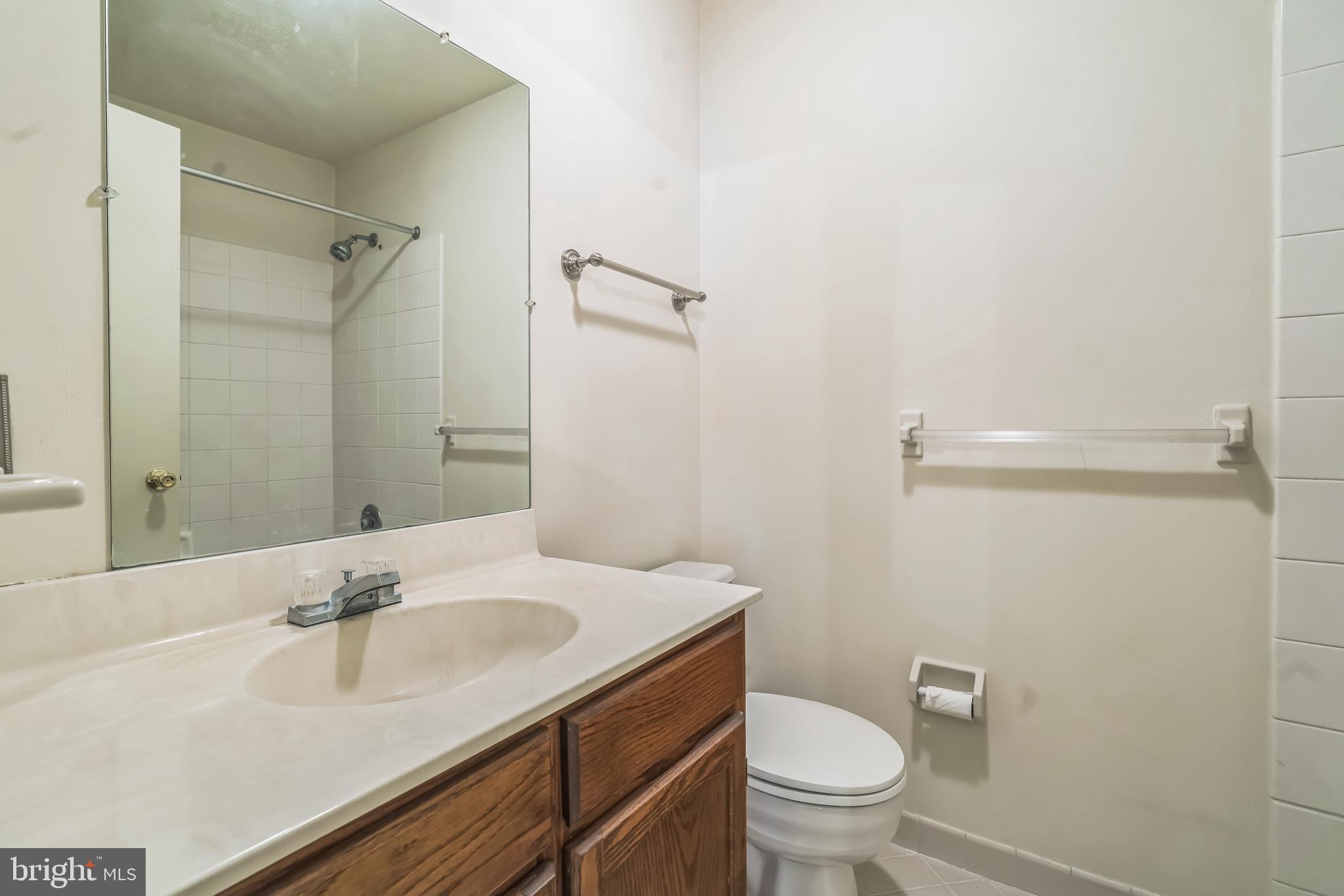 PINE CREST - Residential