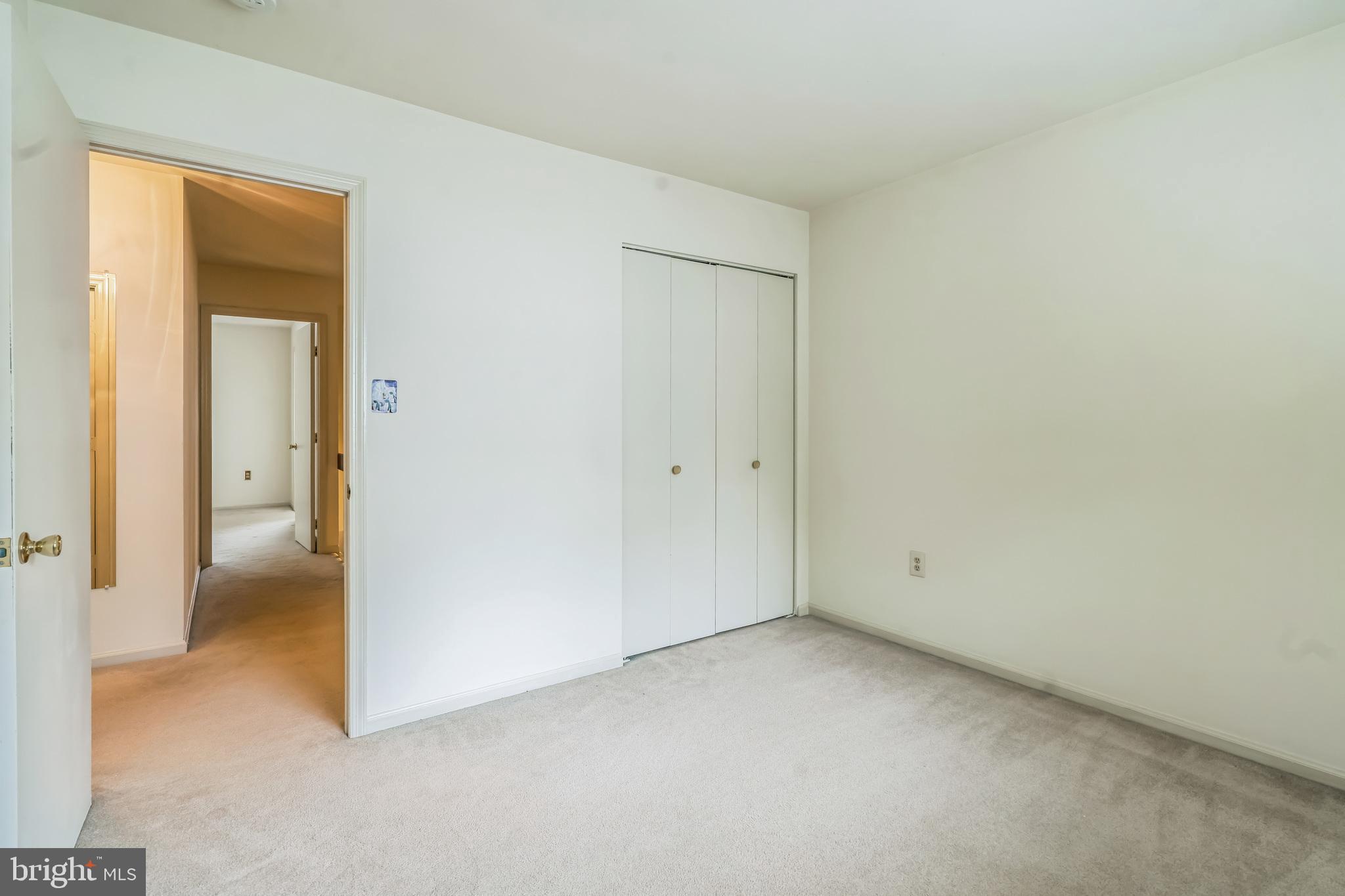 PINE CREST - Residential