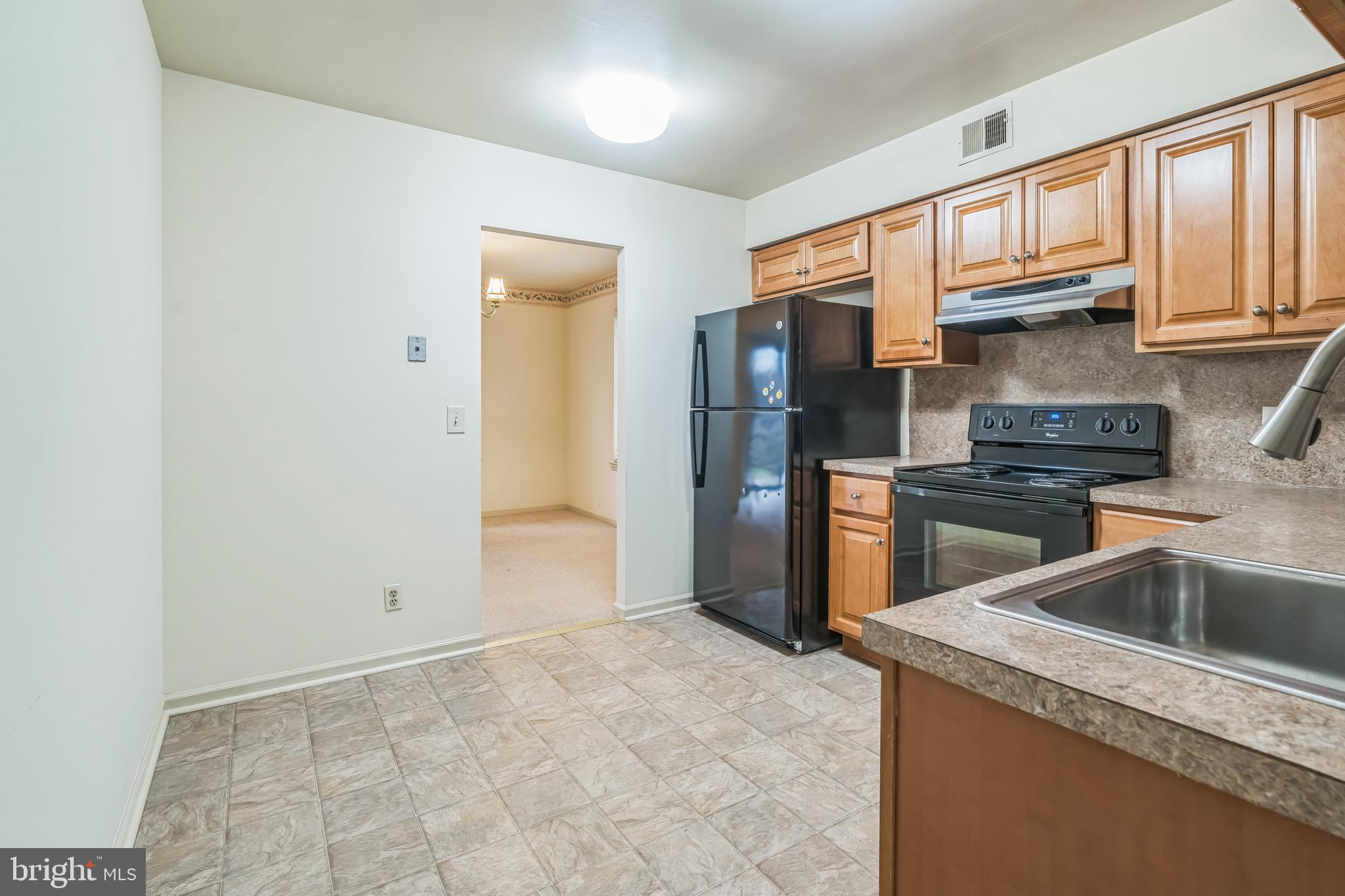 PINE CREST - Residential