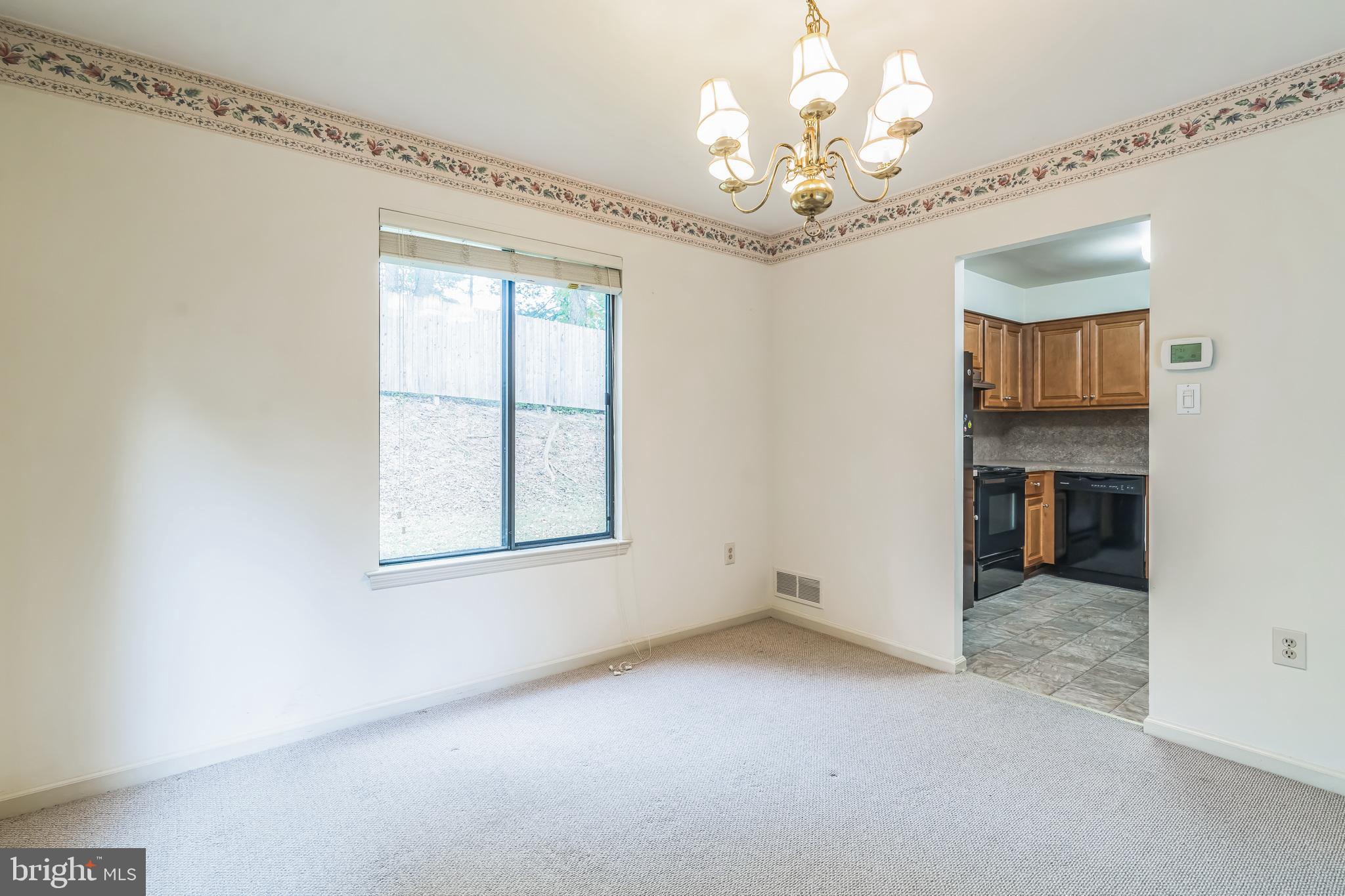 PINE CREST - Residential