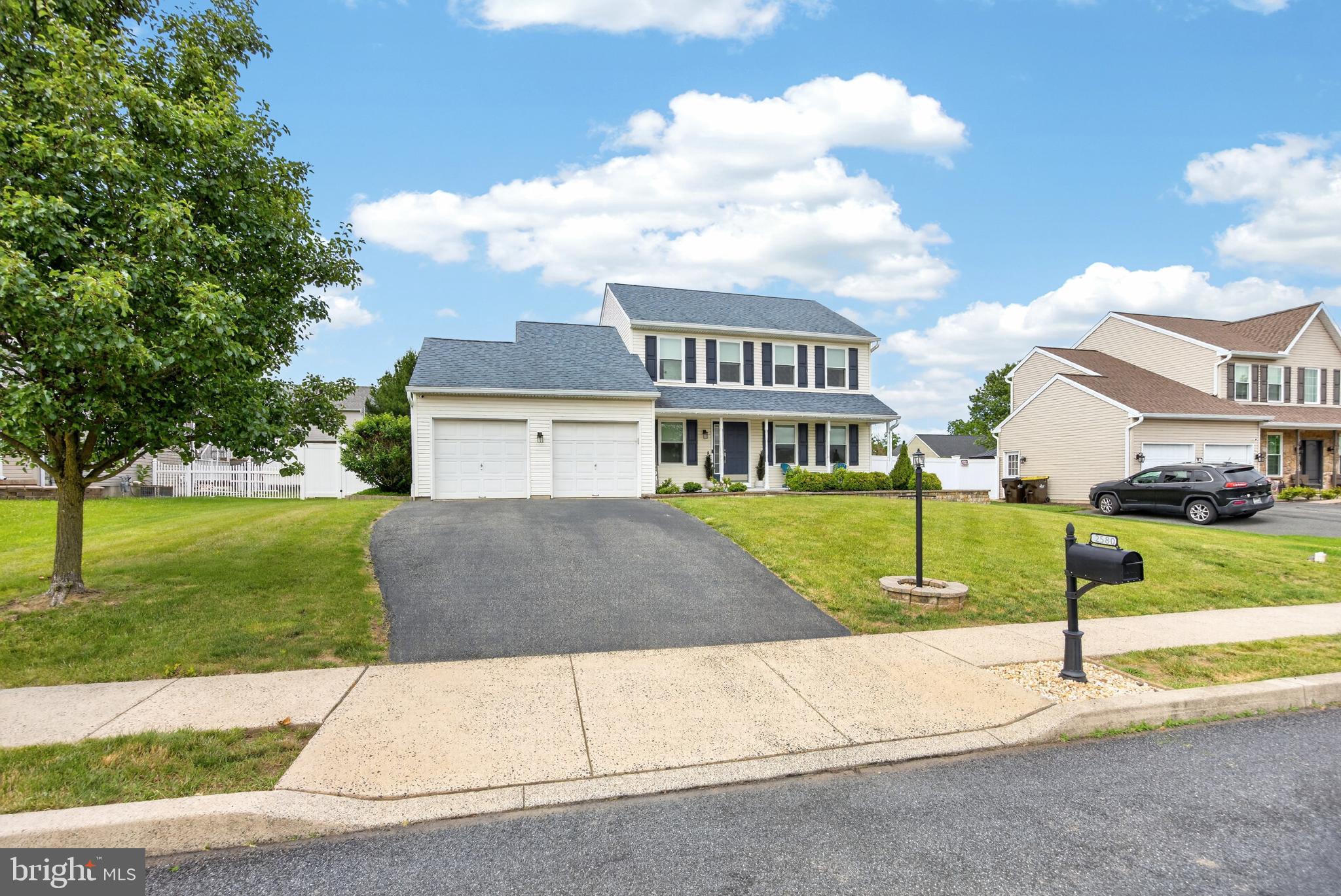 WILLOW WOODS - Residential