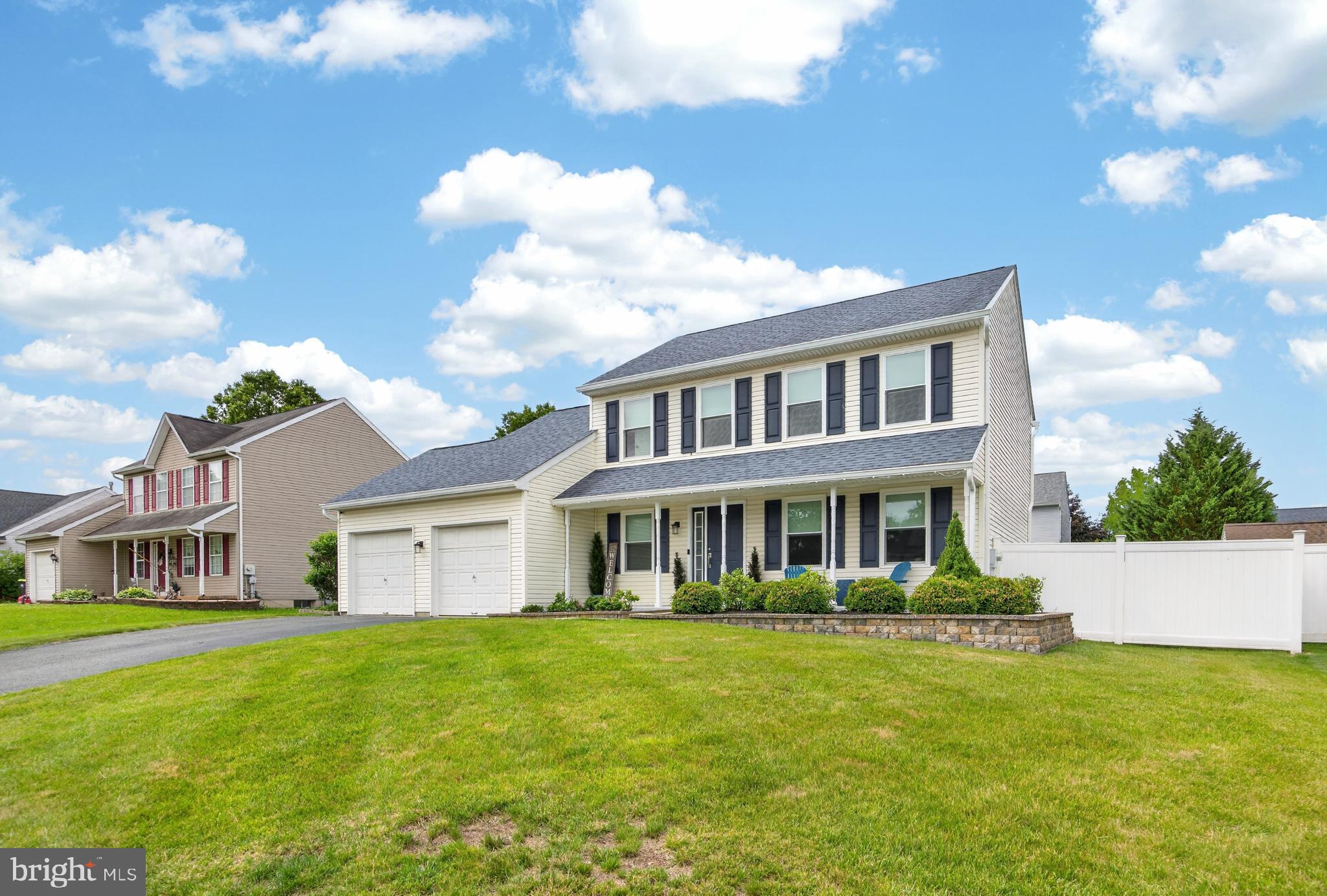 WILLOW WOODS - Residential