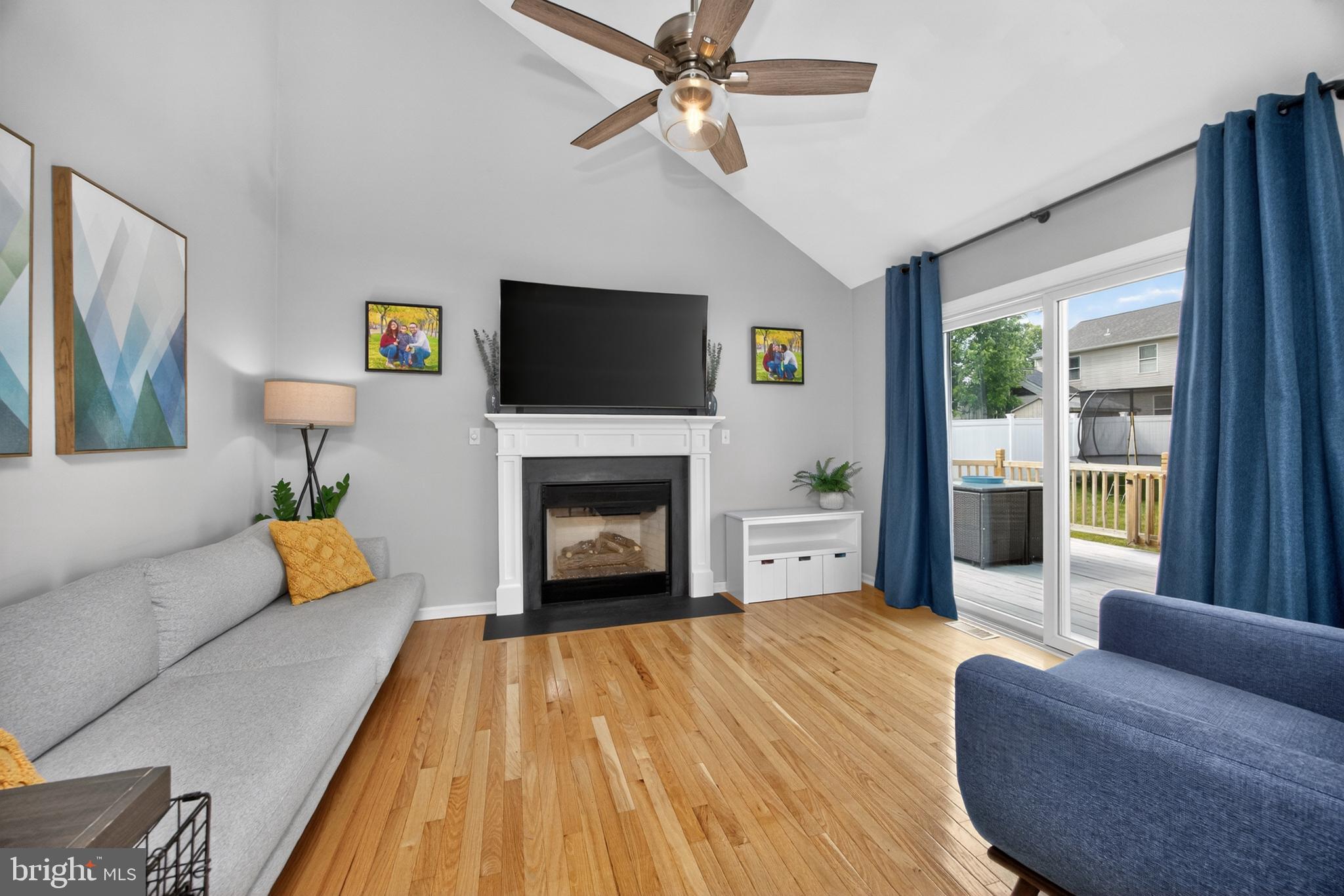 WILLOW WOODS - Residential