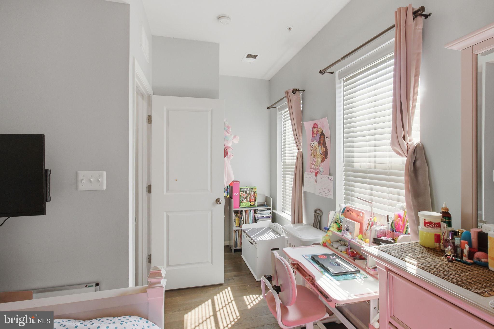 GALLERY PARK - Residential