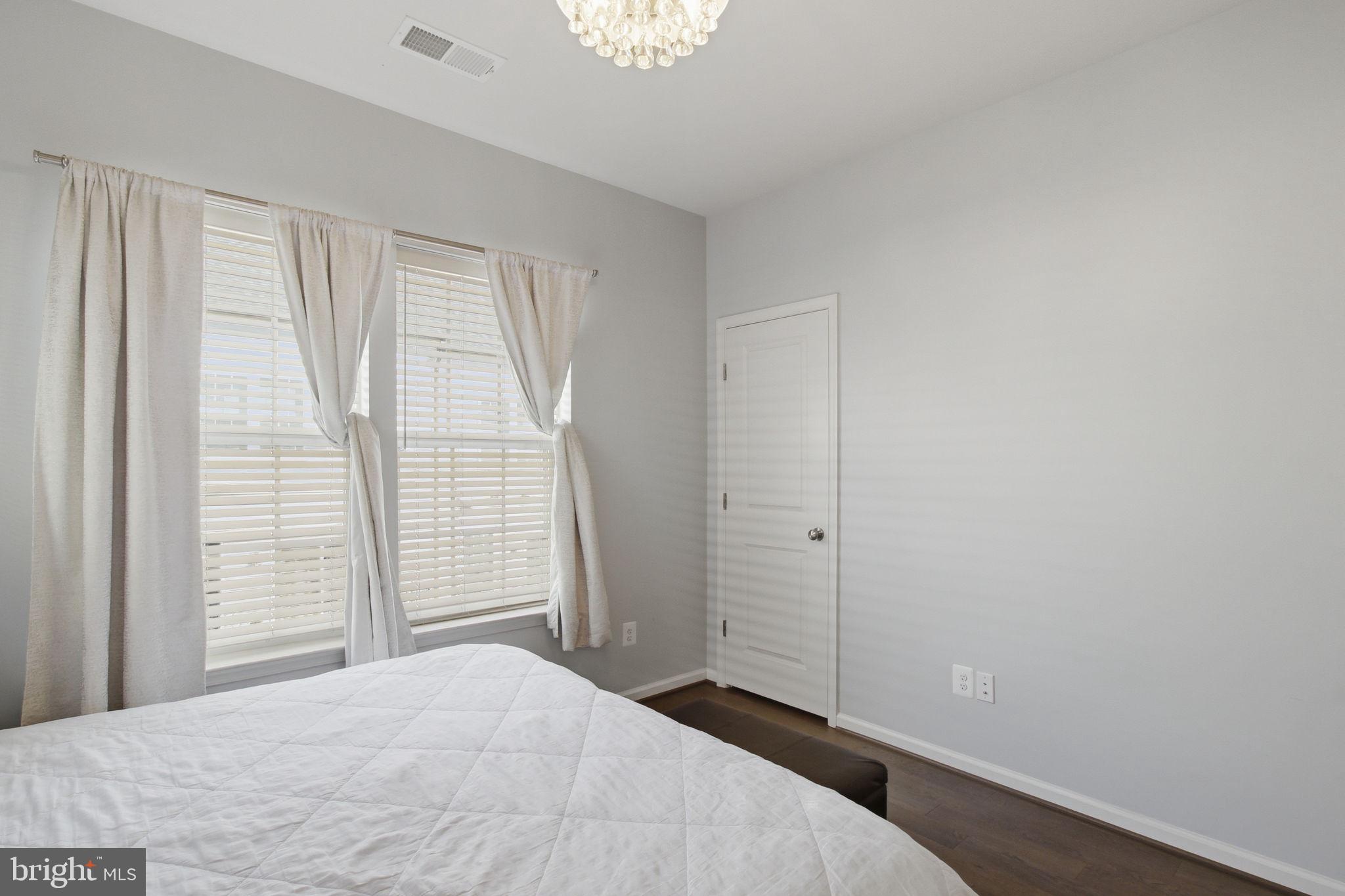 GALLERY PARK - Residential