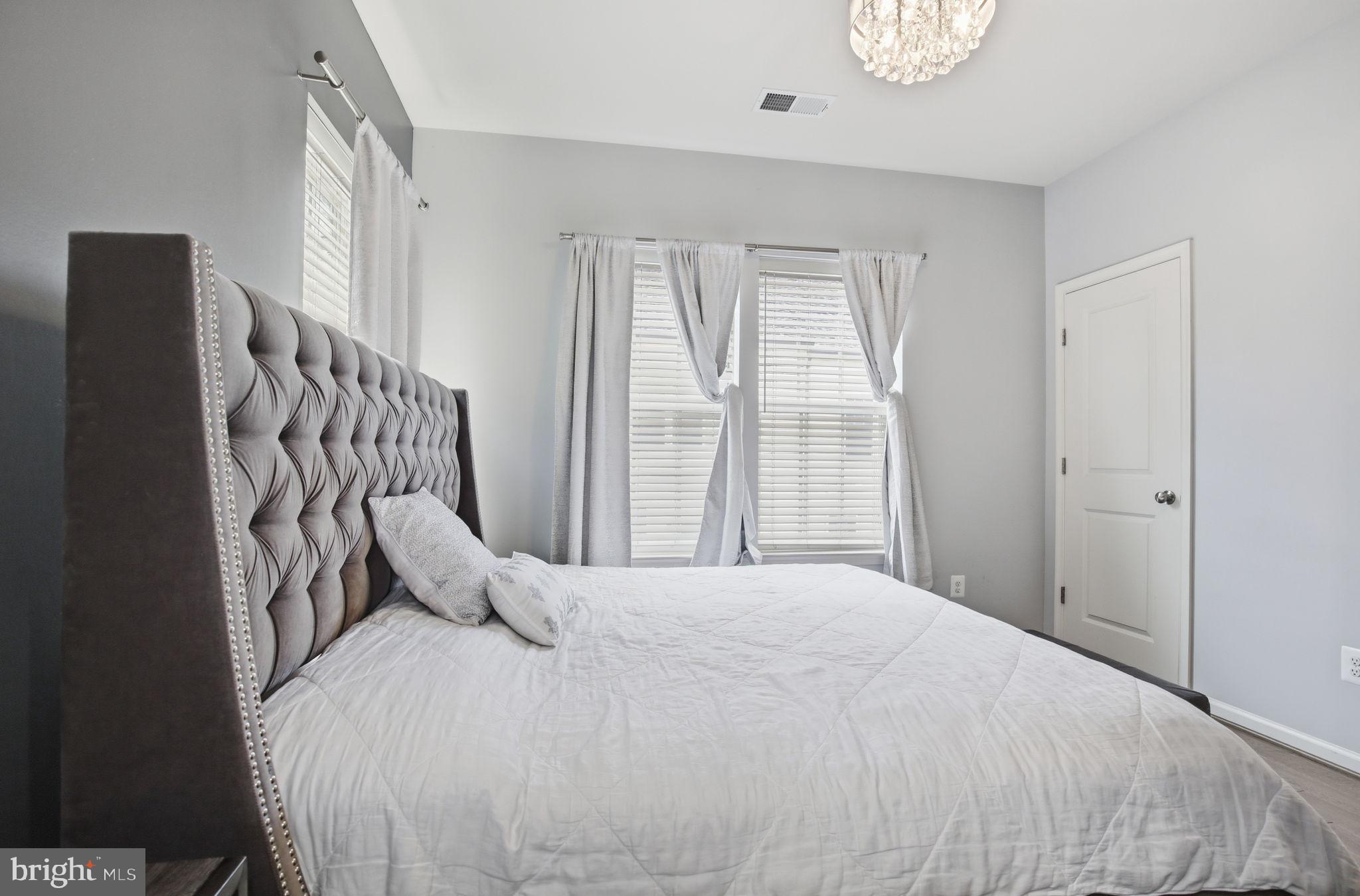 GALLERY PARK - Residential