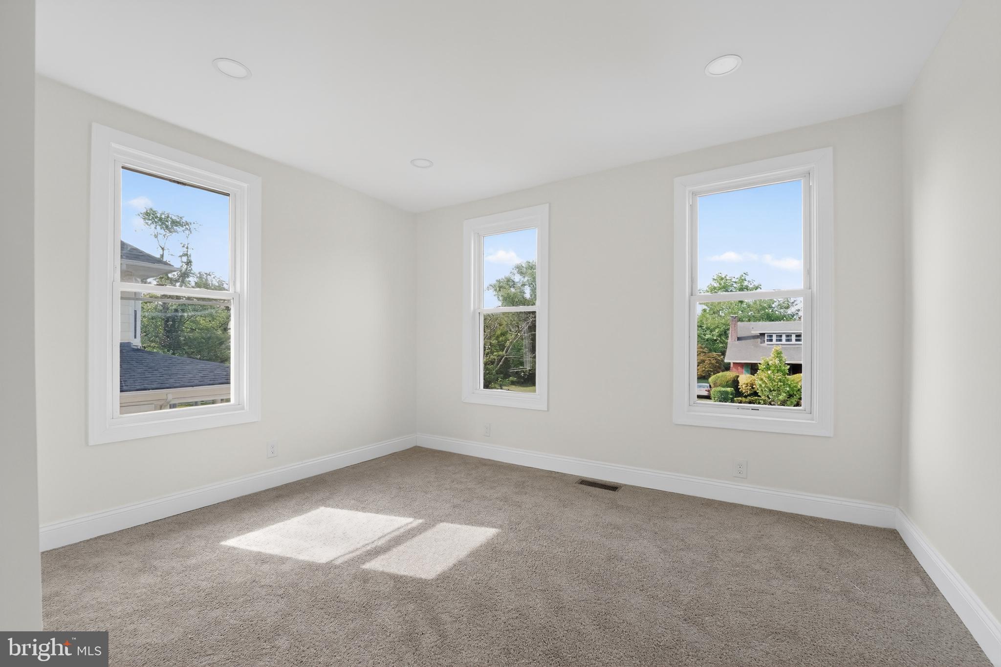 ASHBURTON HISTORIC DISTRICT - Residential