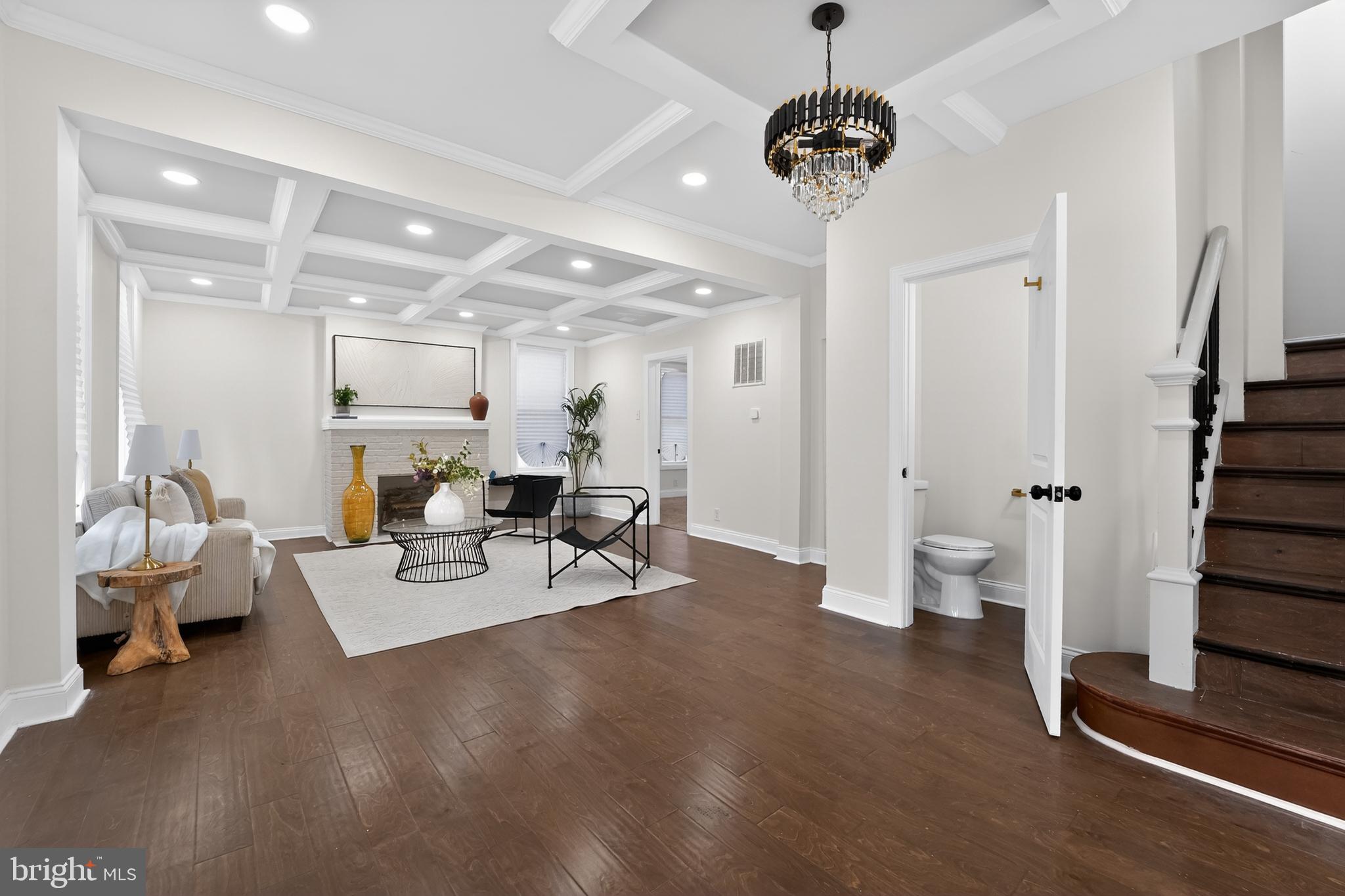 ASHBURTON HISTORIC DISTRICT - Residential