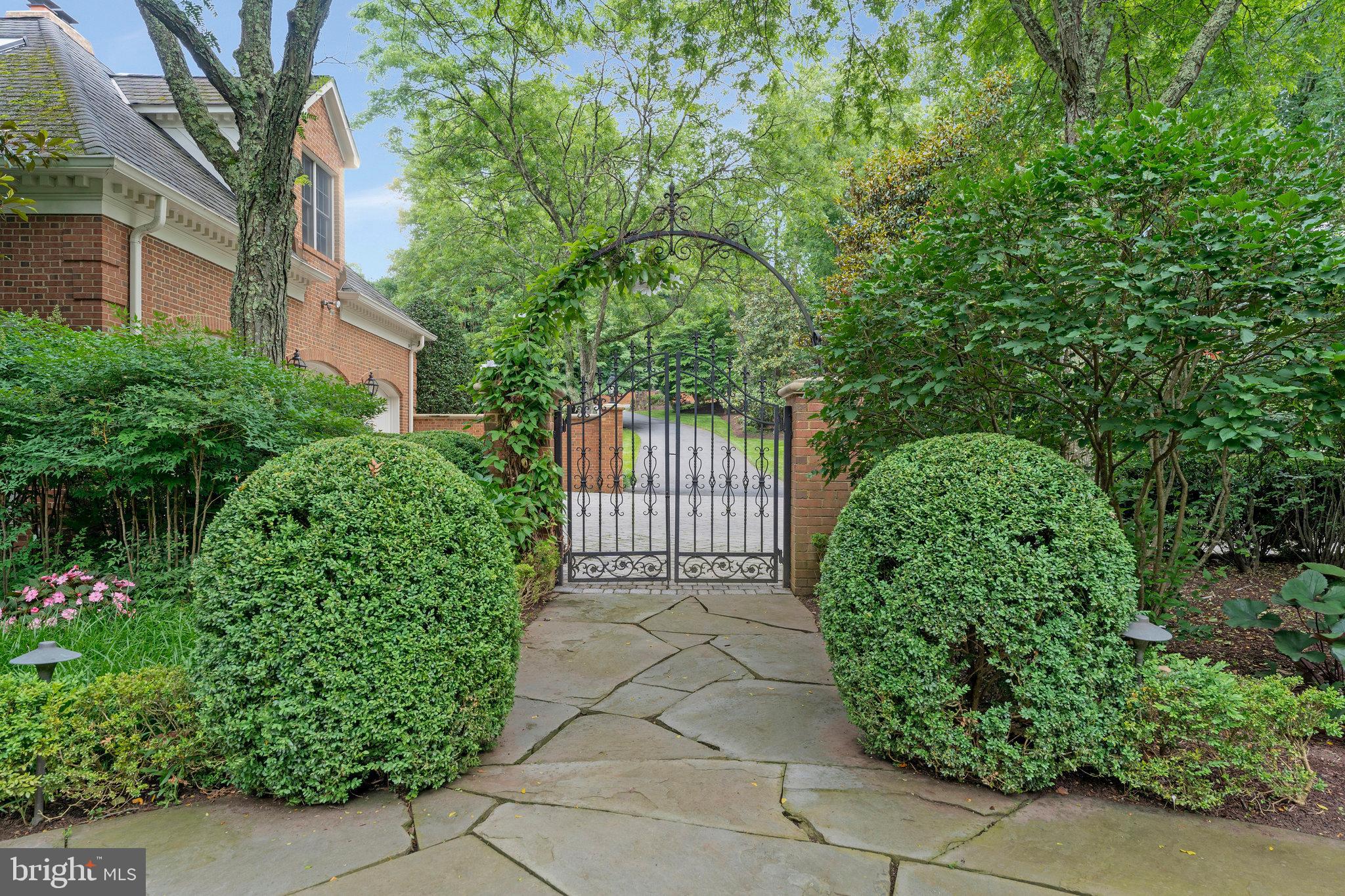 GEORGETOWN PLACE - Residential
