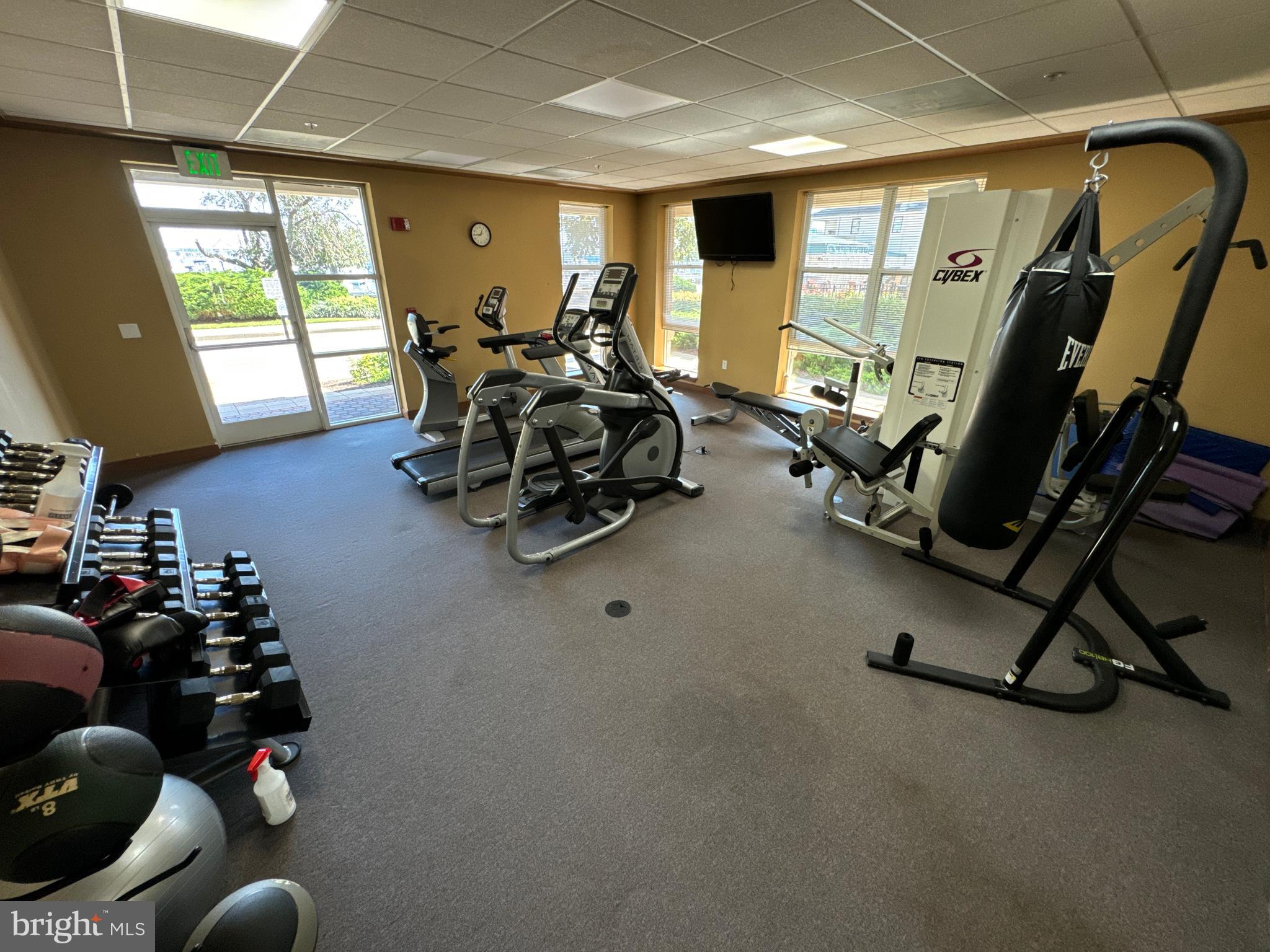 PIERSIDE AT HARBORVIEW - Residential Lease