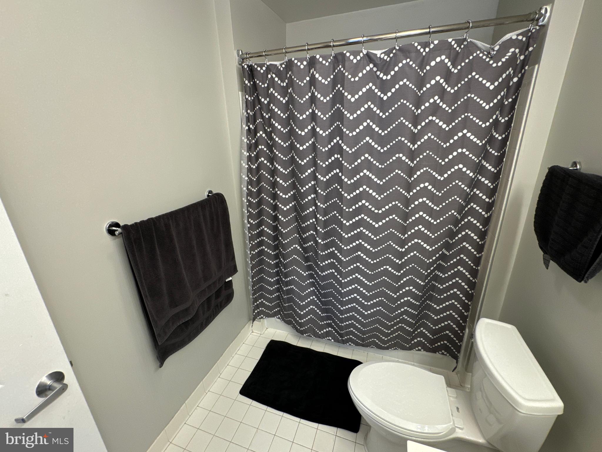 PIERSIDE AT HARBORVIEW - Residential Lease