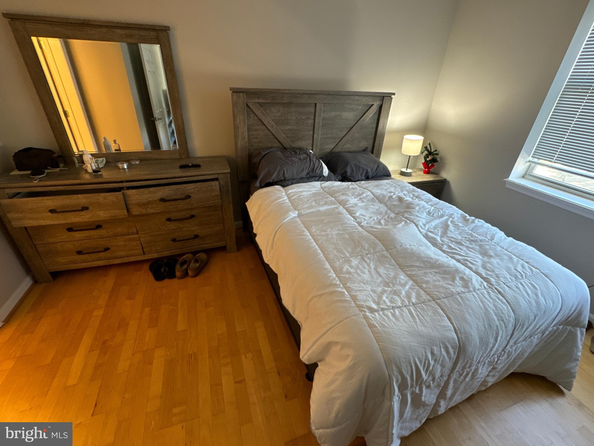 PIERSIDE AT HARBORVIEW - Residential Lease