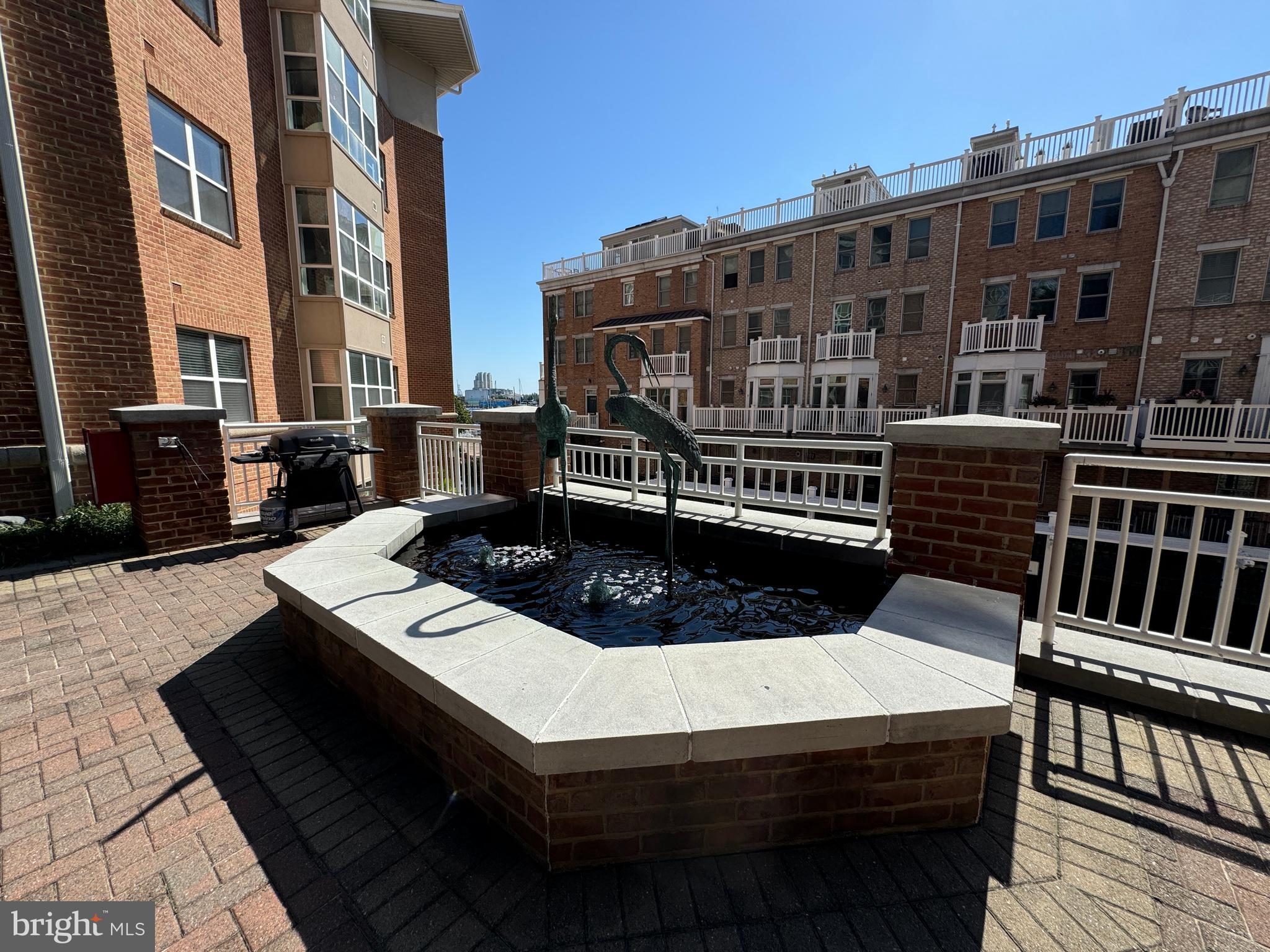 PIERSIDE AT HARBORVIEW - Residential Lease