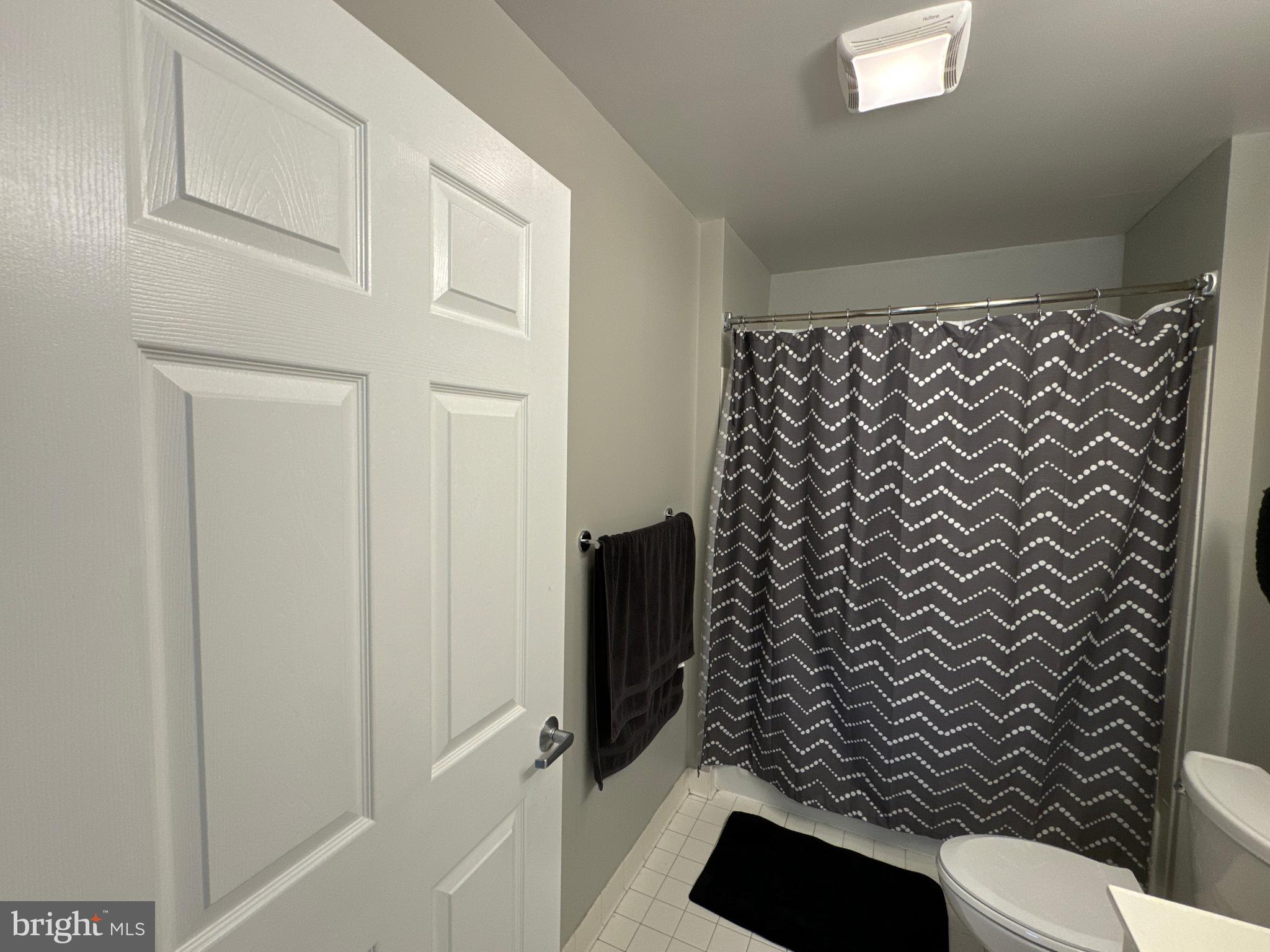 PIERSIDE AT HARBORVIEW - Residential Lease