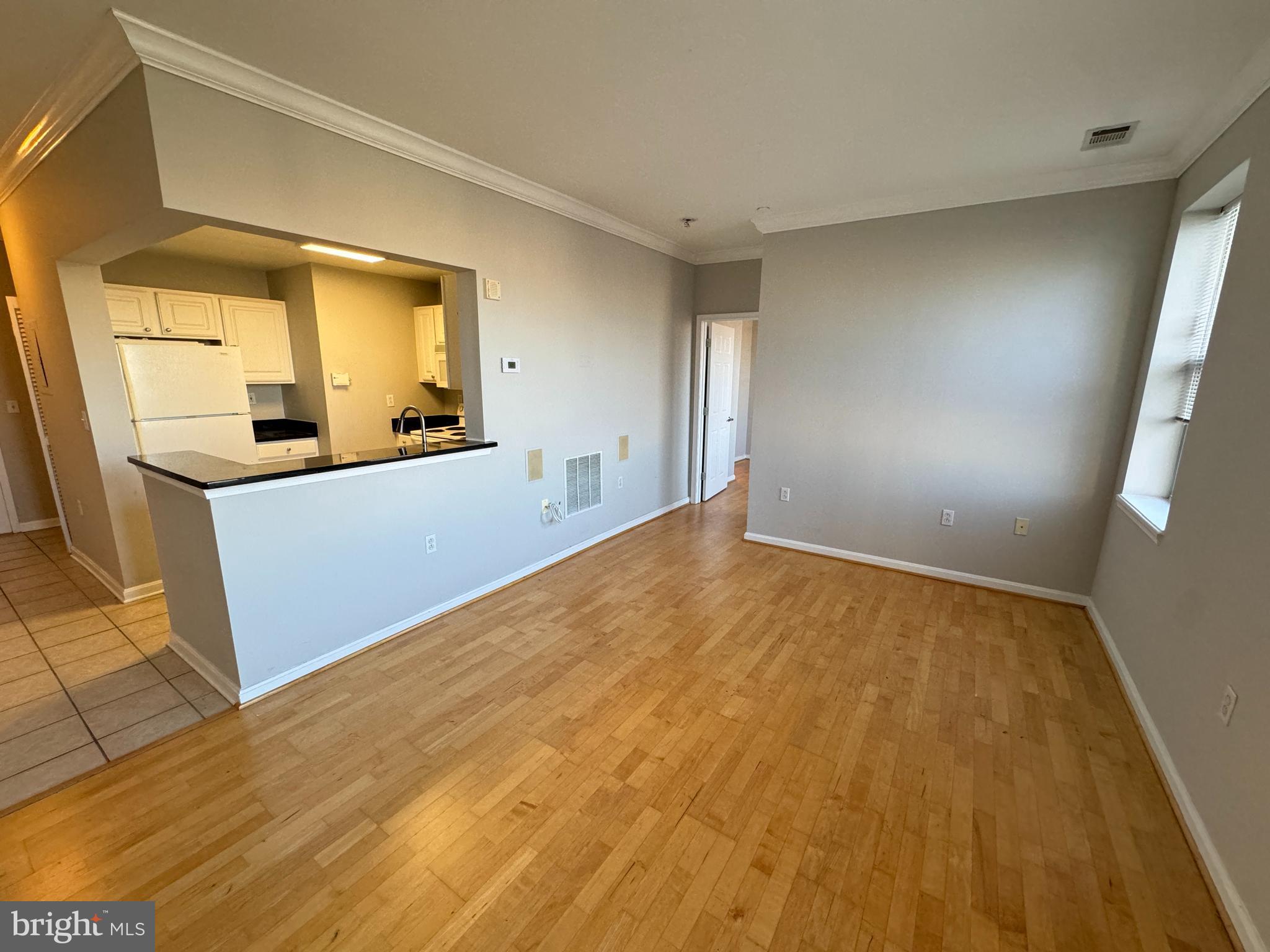 PIERSIDE AT HARBORVIEW - Residential Lease