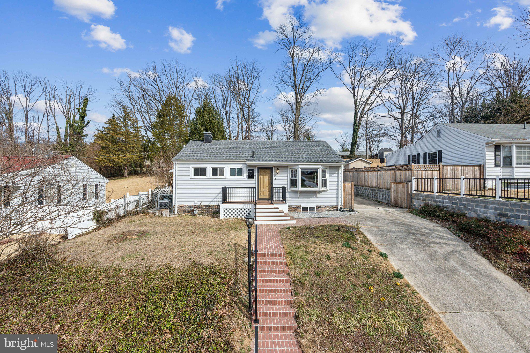 VIRGINIA HILLS - Residential