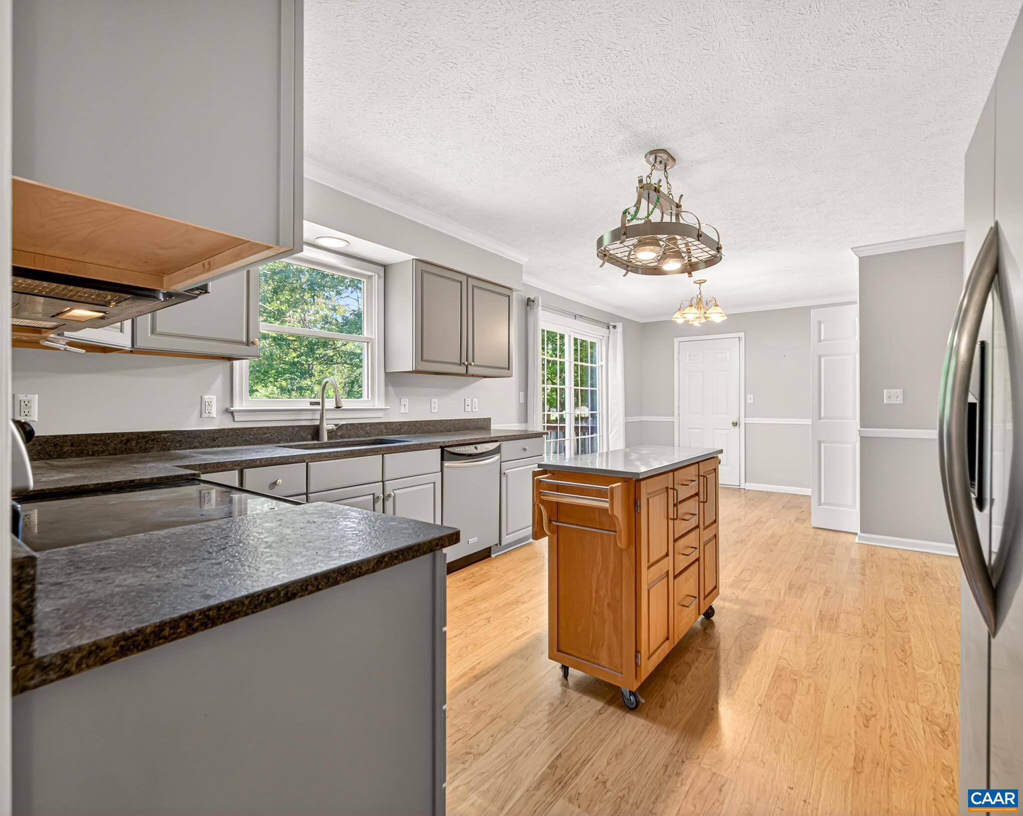 DEER LAKE ESTATES - Residential