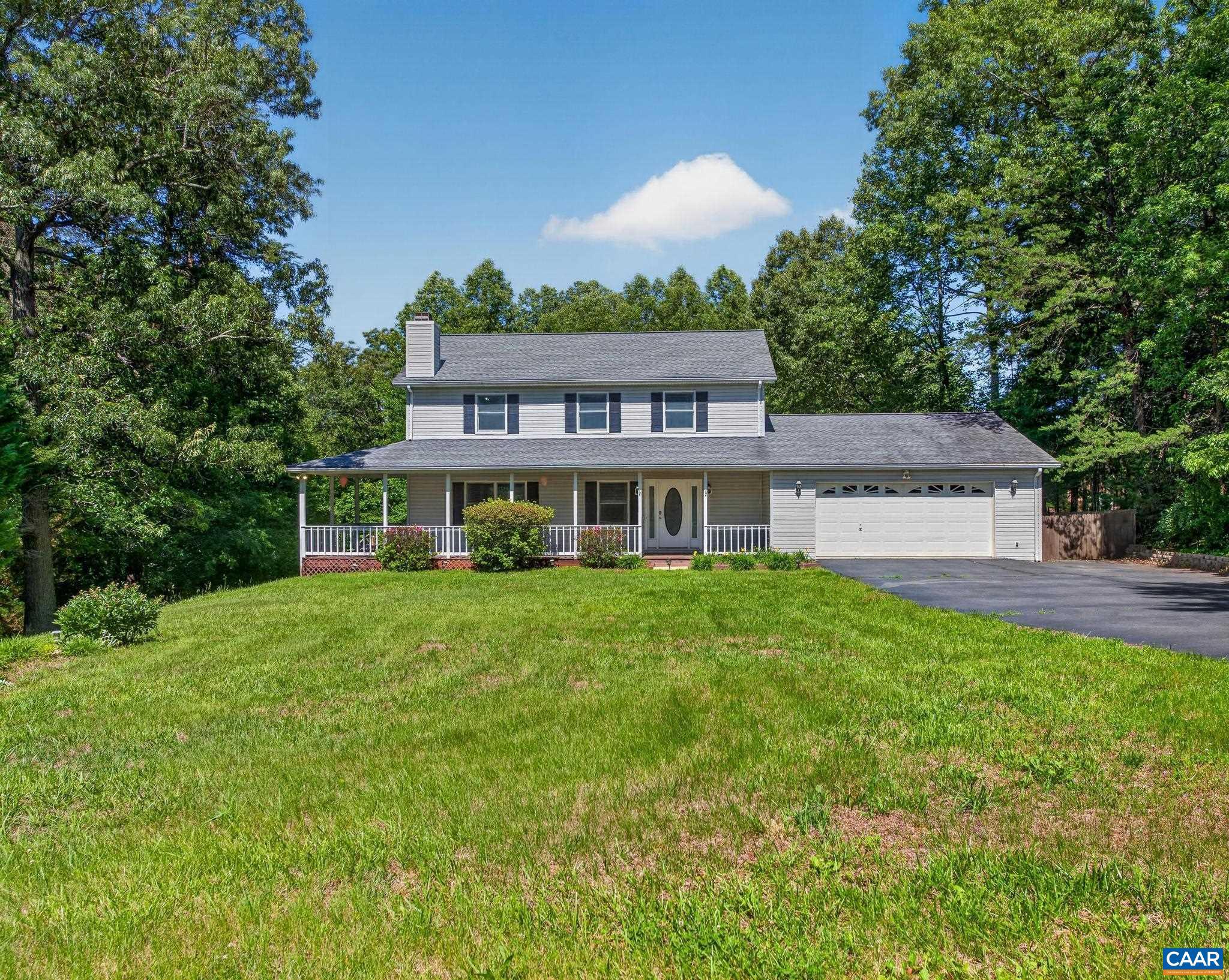 DEER LAKE ESTATES - Residential