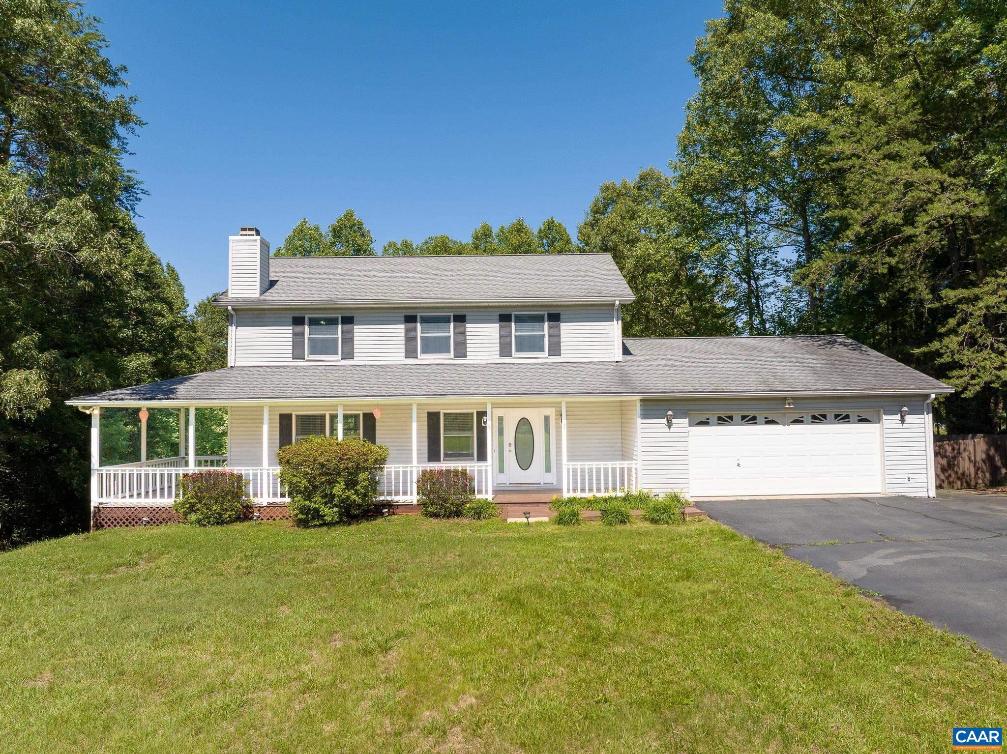DEER LAKE ESTATES - Residential