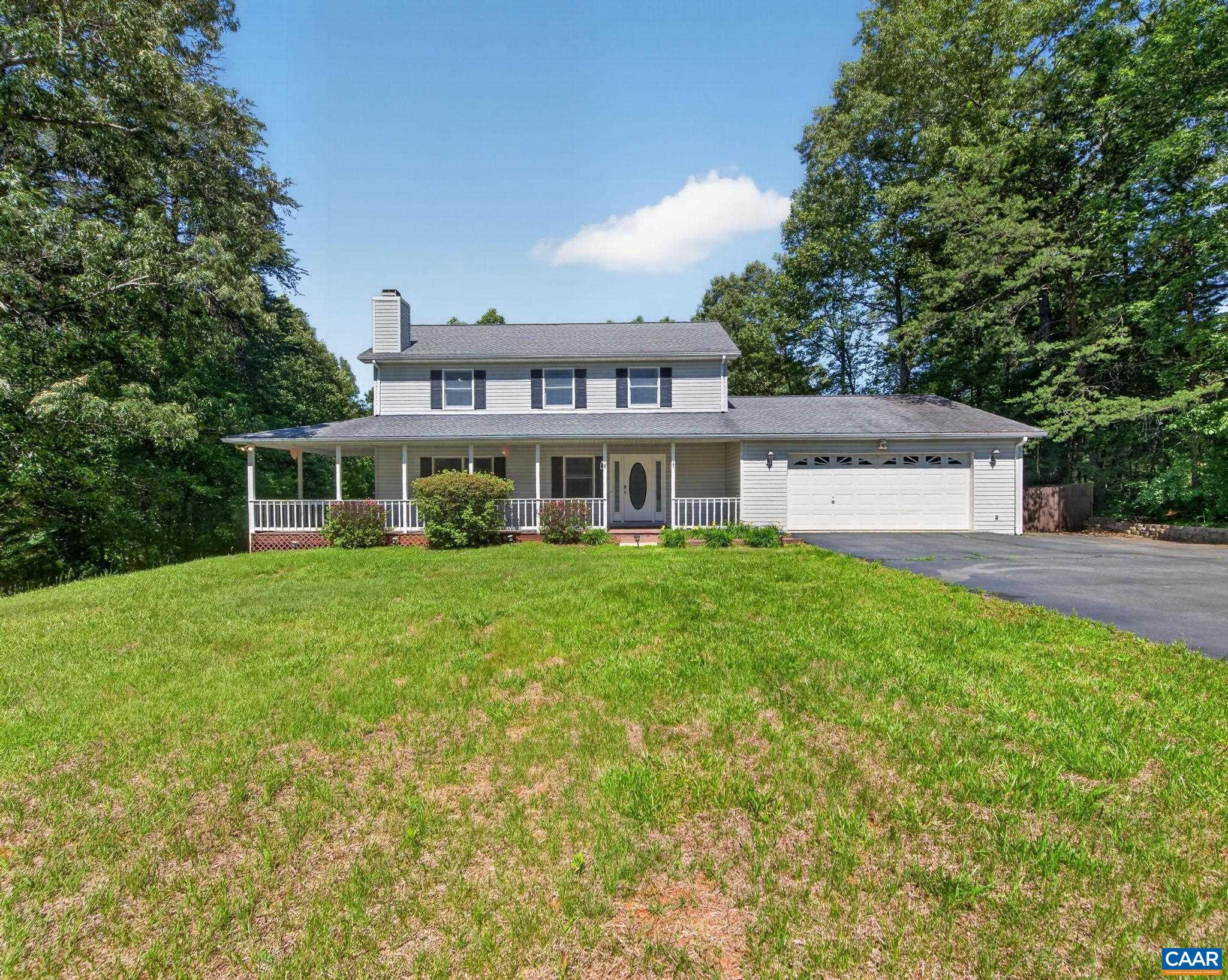 DEER LAKE ESTATES - Residential
