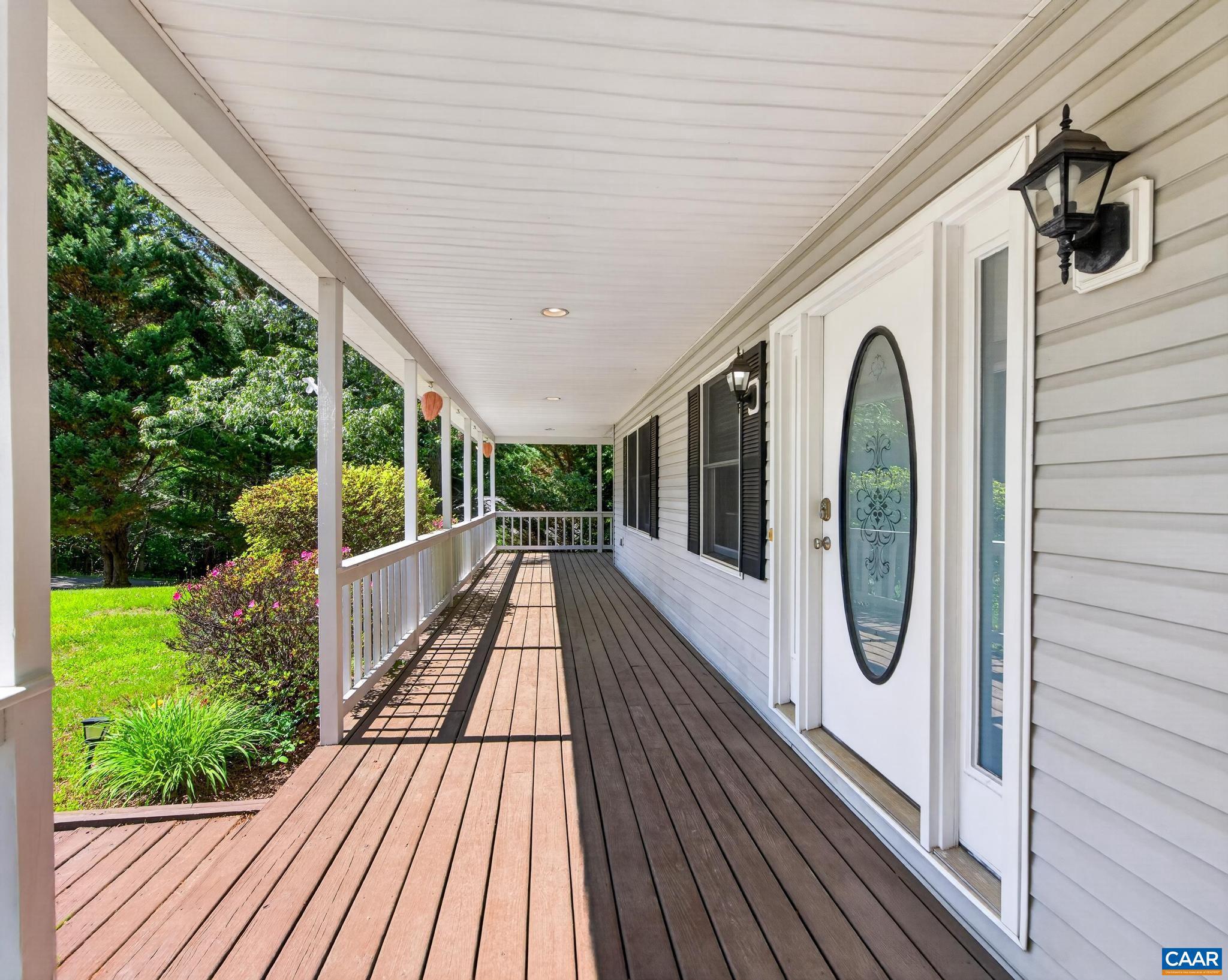 DEER LAKE ESTATES - Residential
