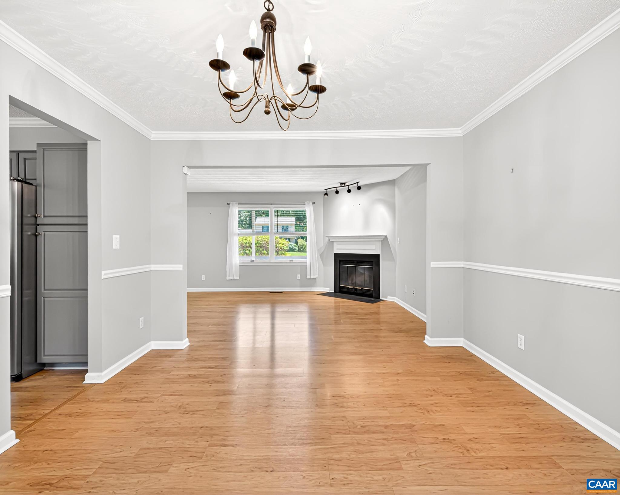 DEER LAKE ESTATES - Residential