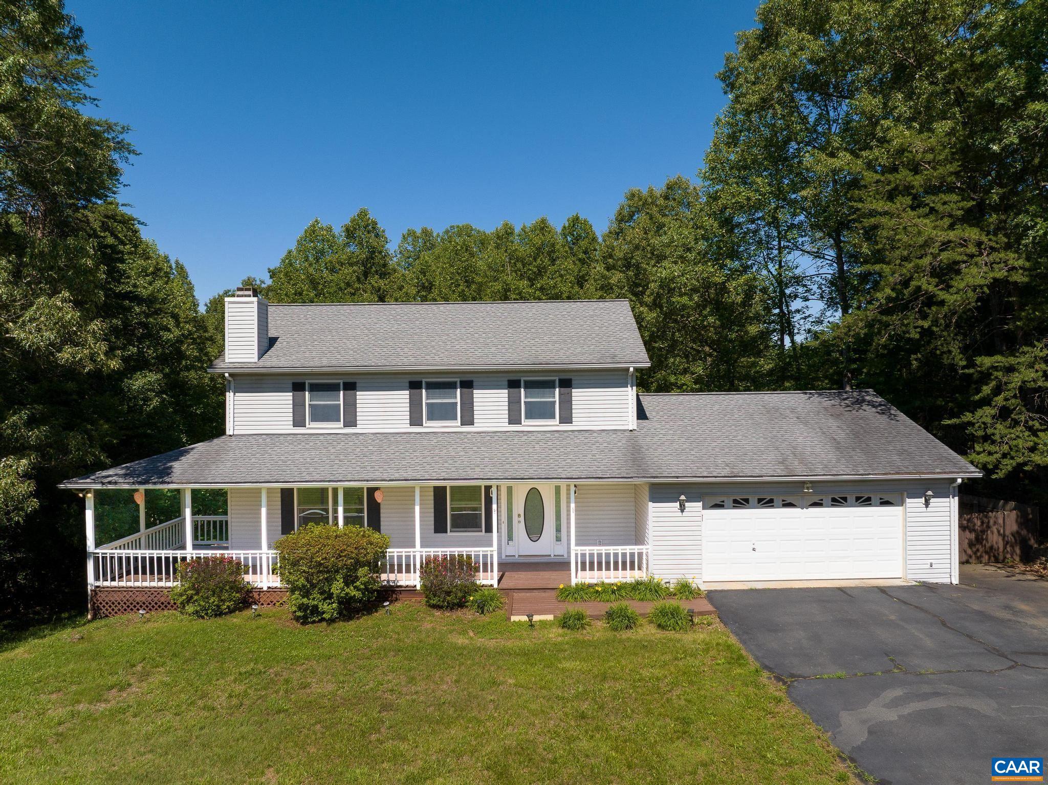 DEER LAKE ESTATES - Residential