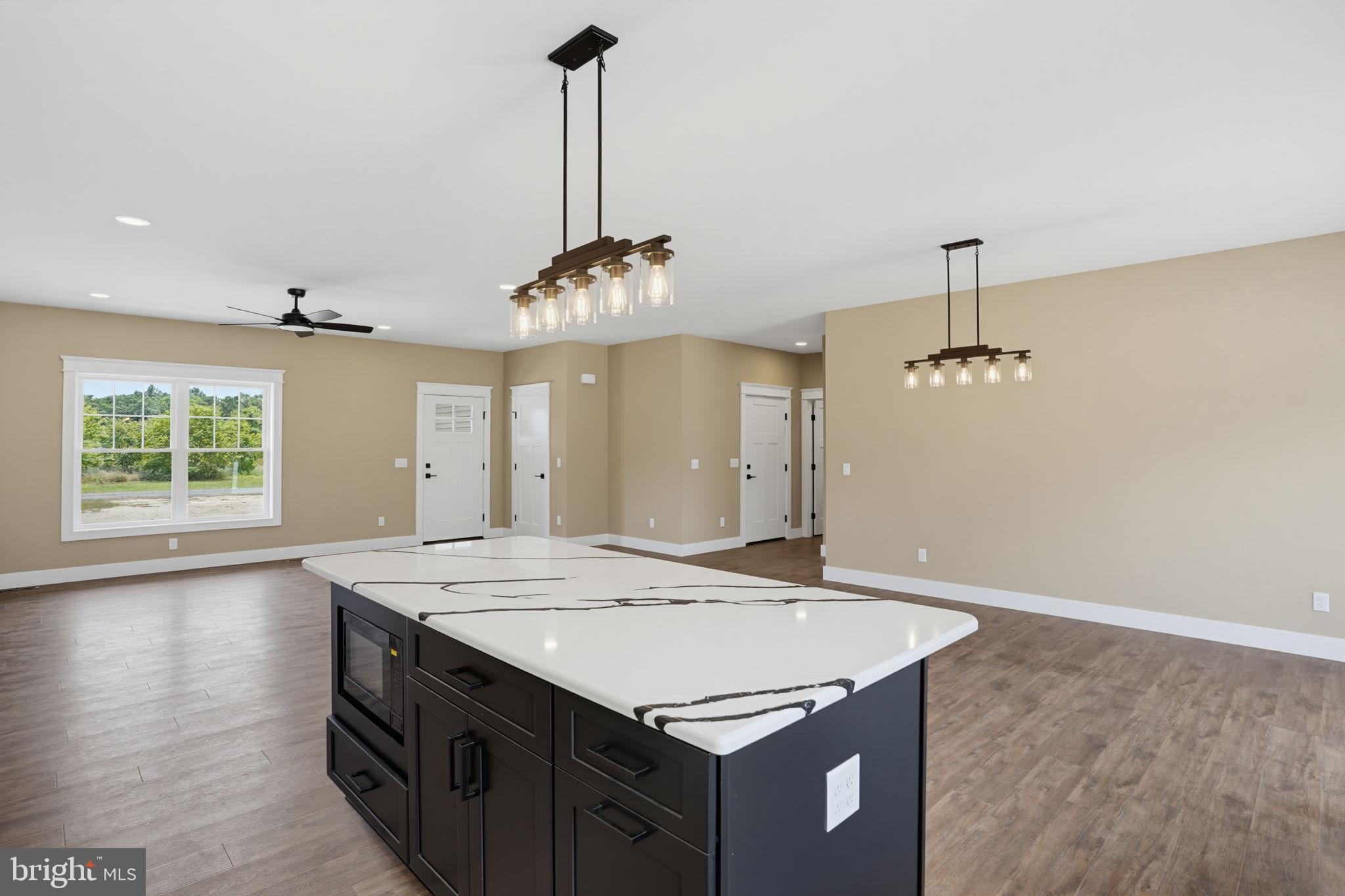 MALLARD POINT - Residential