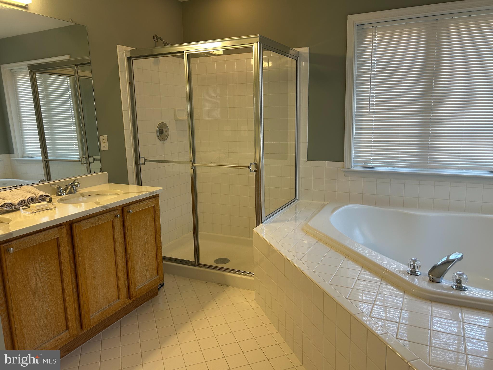 MEDINAH HOMES - Residential