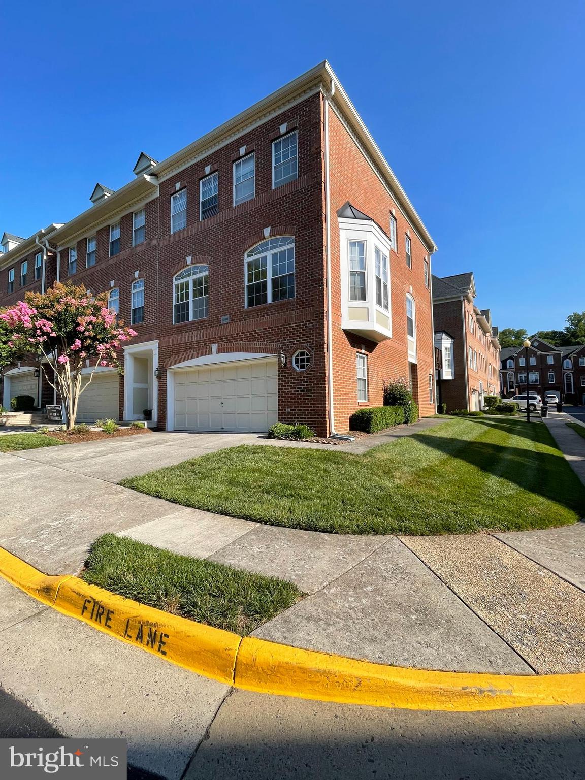Beautifully updated 3-bedroom, 2 full and 2 half bath townhouse-style condominium in sought-after Lowes Island! The open main level features true hardwood floors ("winebrushed sea salt"), a spacious living and dining area, and an updated kitchen with quartz countertops, stainless steel appliances, abundant cabinetry, and a large peninsula. The adjoining family room with gas fireplace opens to a private deck, creating the perfect space for relaxing or entertaining. Upstairs, luxury vinyl plank flooring extends throughout all three bedrooms, including a spacious primary suite with en suite bath. Two additional bedrooms, a full hall bath, and convenient upper-level laundry complete the bedroom level. The entry level offers flexible living space ideal for a home office, recreation room, or gym, plus a half bath. Conveniently located near Algonkian Regional Park, the Potomac River, shopping, dining, commuter routes, and Trump National Golf Club.