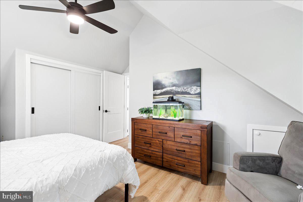 GALESVILLE ESTATES - Residential