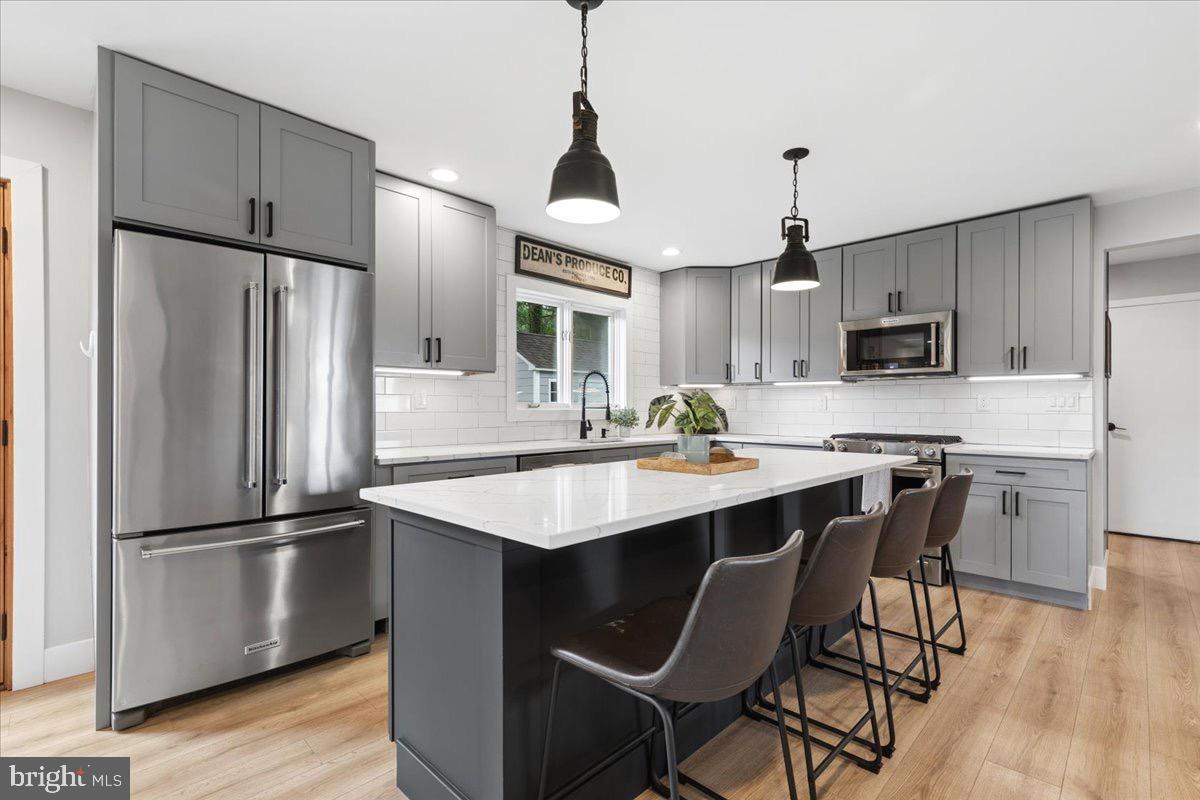 GALESVILLE ESTATES - Residential