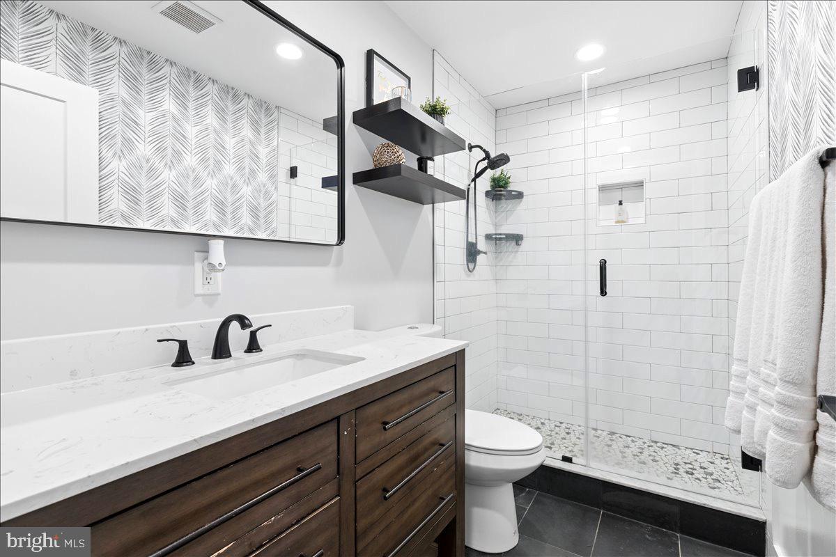 GALESVILLE ESTATES - Residential