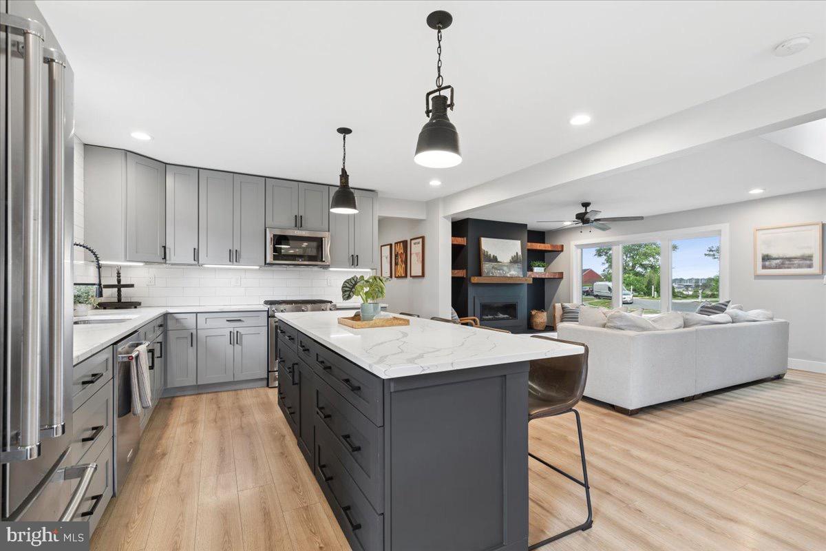GALESVILLE ESTATES - Residential