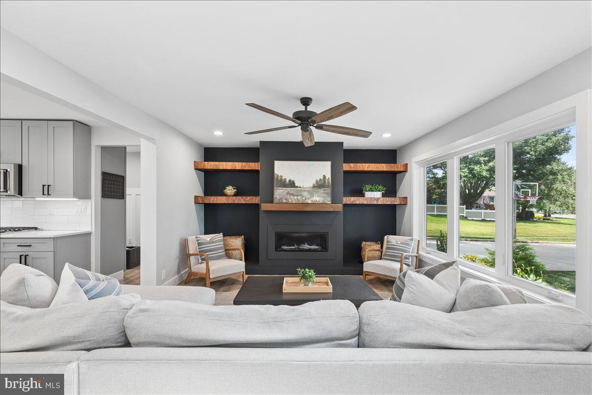 GALESVILLE ESTATES - Residential