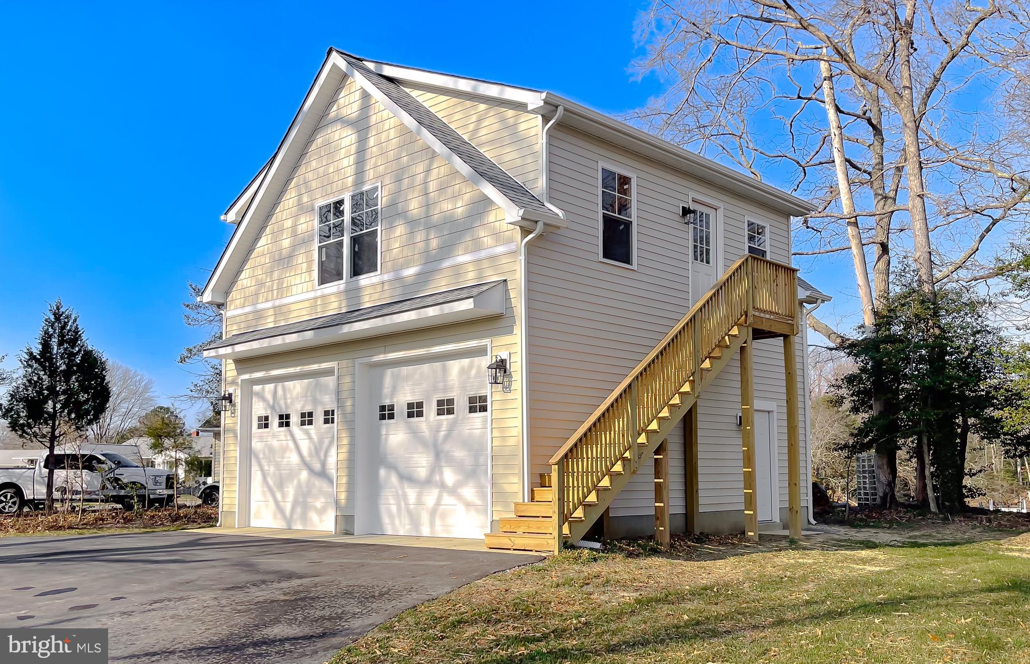 INGLESIDE - Residential Lease