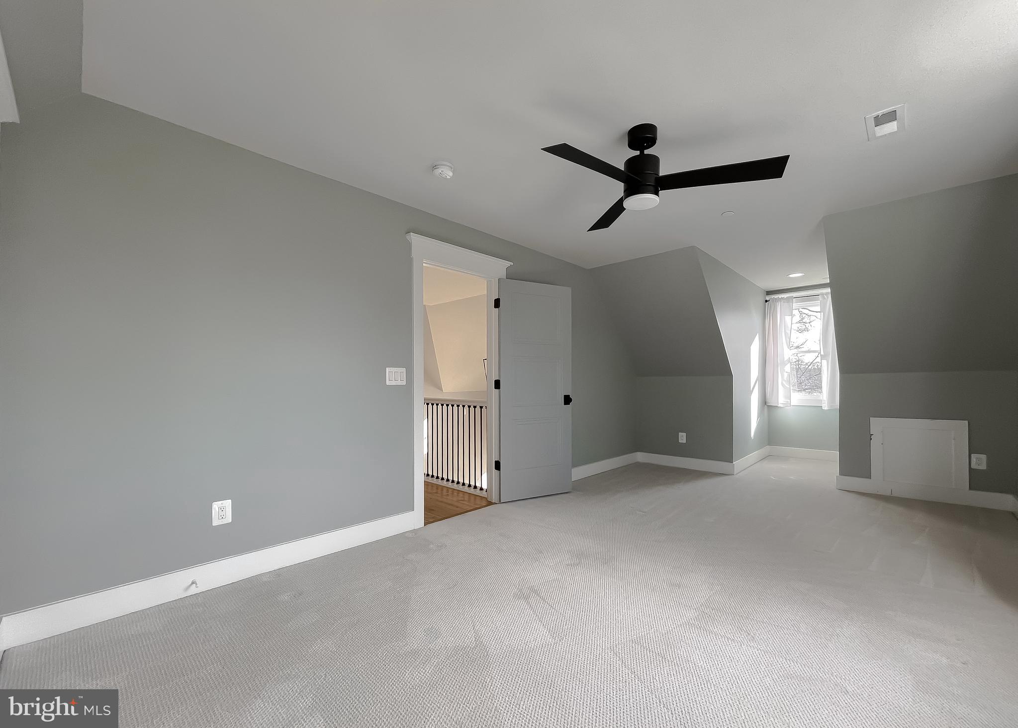 INGLESIDE - Residential Lease