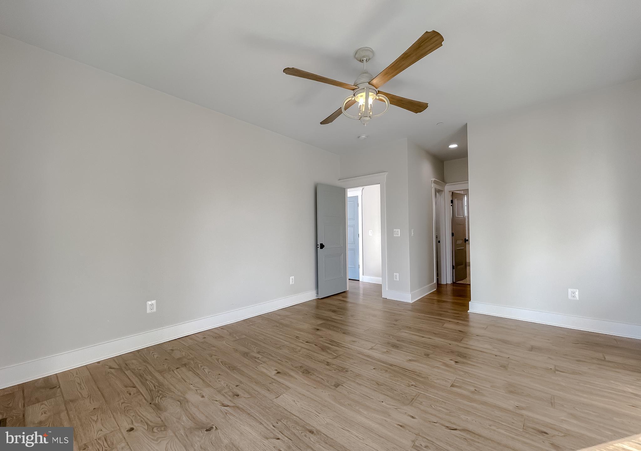 INGLESIDE - Residential Lease