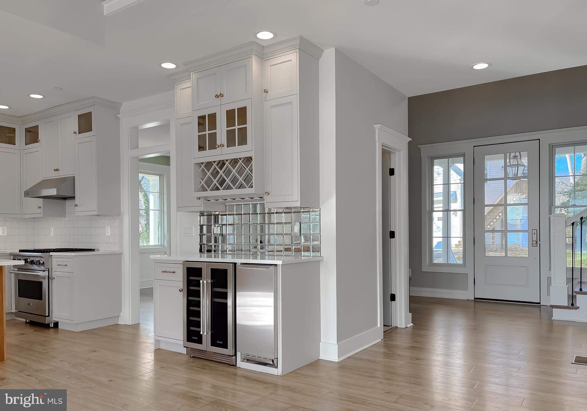 INGLESIDE - Residential Lease