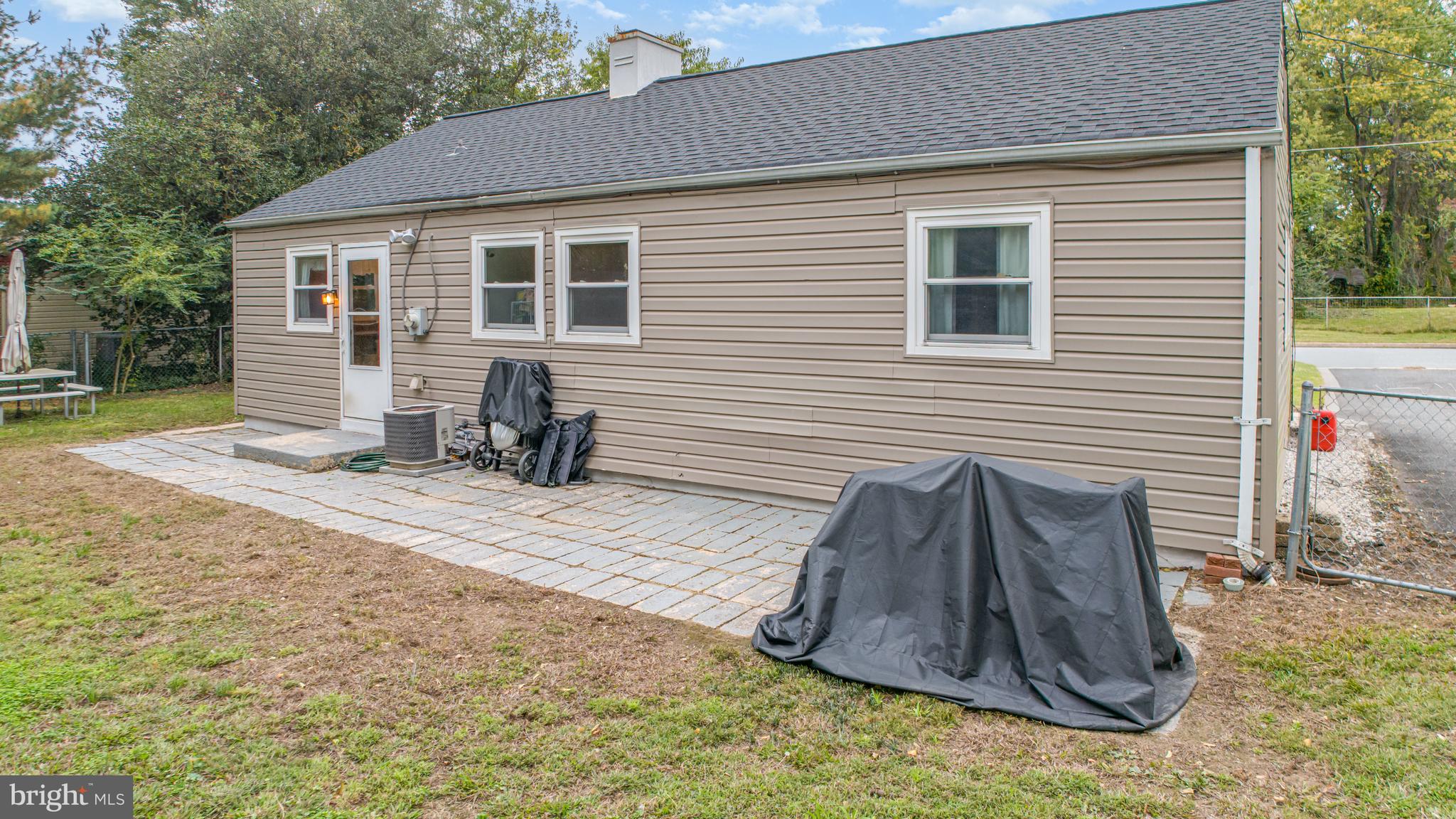 ROYAL ACRES - Residential