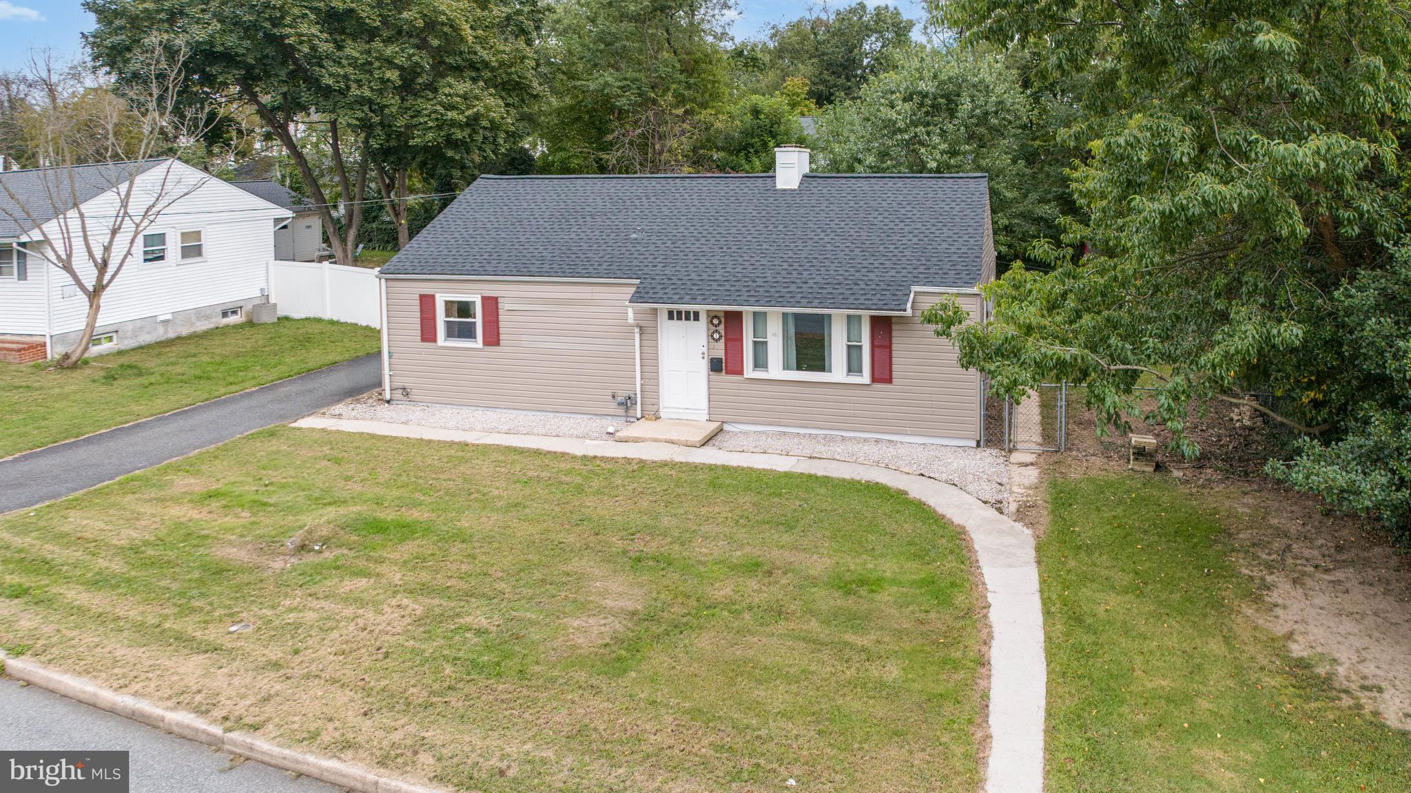 ROYAL ACRES - Residential