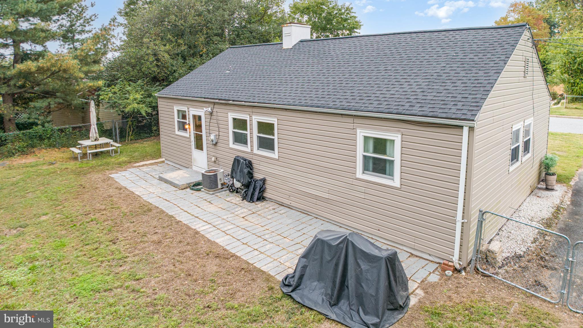 ROYAL ACRES - Residential