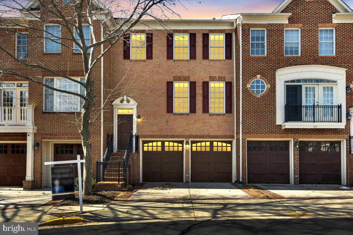 VILLAGE AT HERNDON MILLS - Residential Lease