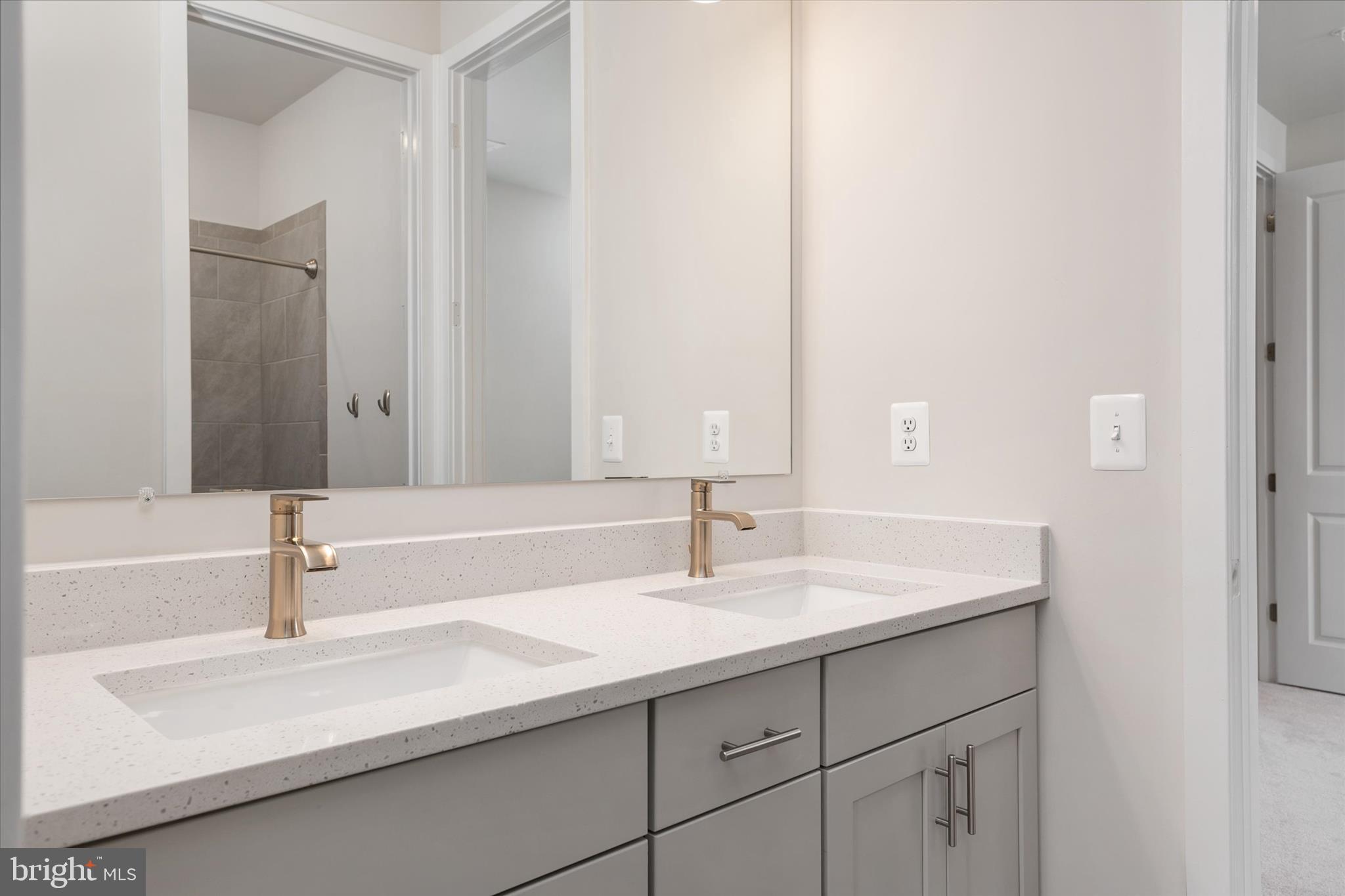 PARKSIDE PRESERVE - Residential