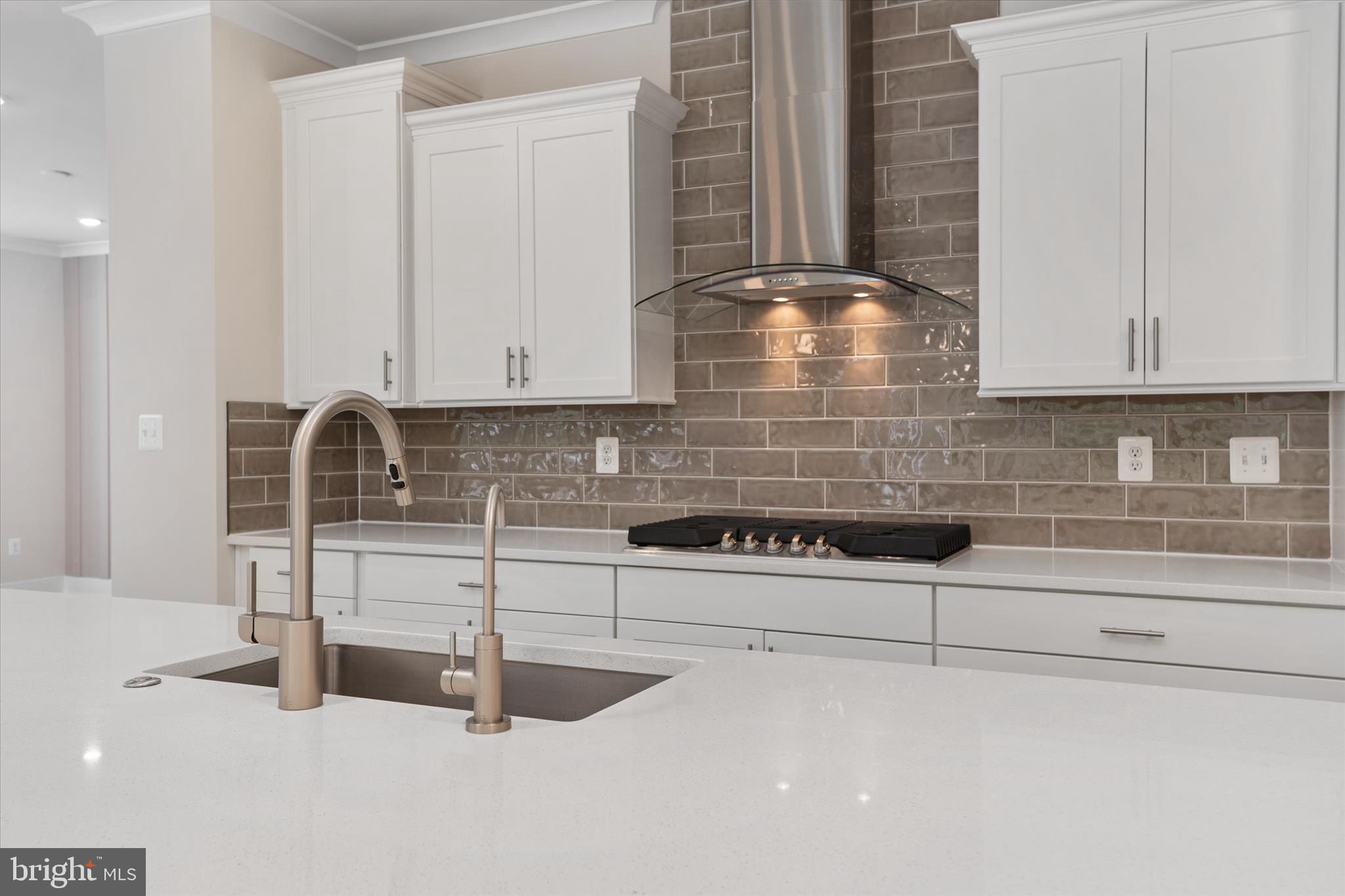 PARKSIDE PRESERVE - Residential